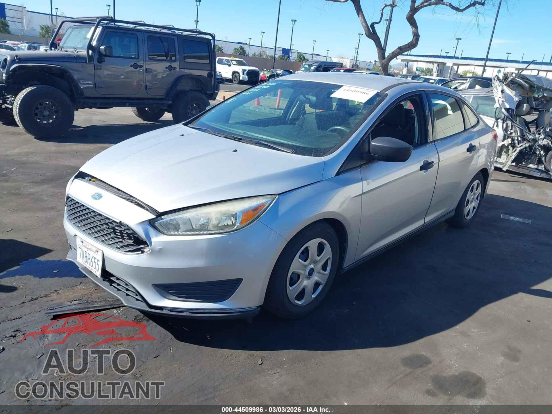 FORD FOCUS 2016 - 1FADP3E21GL369599