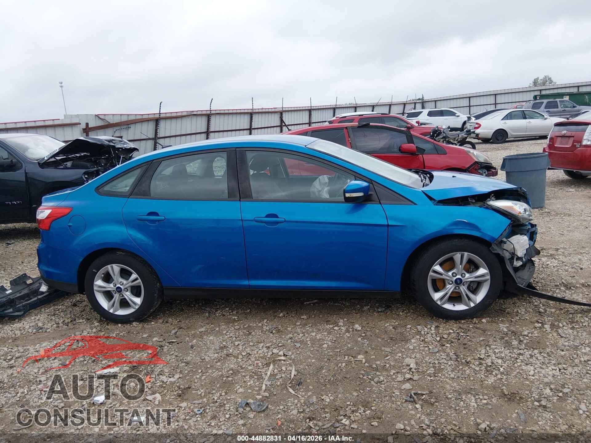 FORD FOCUS 2014 - 1FADP3F25EL447779
