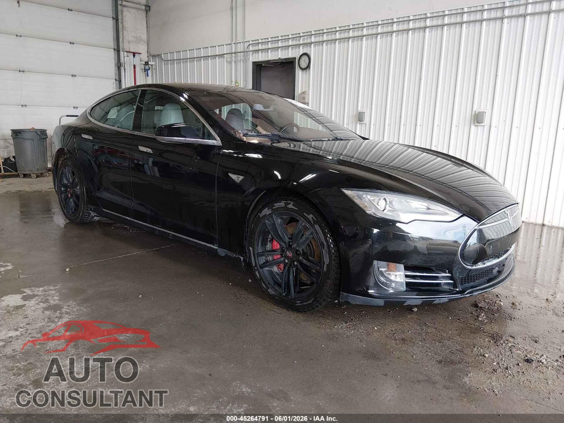 TESLA MODEL S 2014 - 5YJSA1H24EFP65996