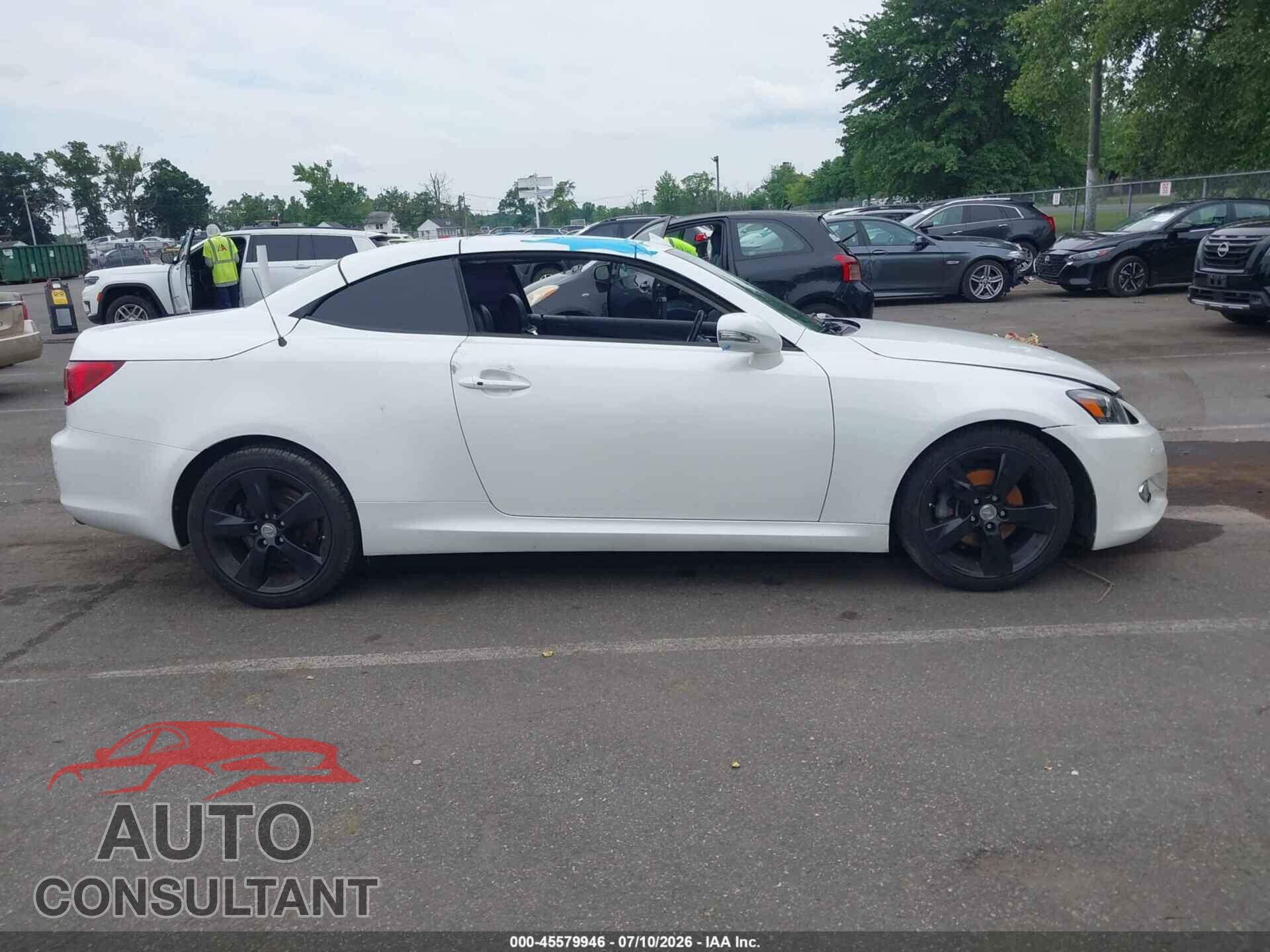 LEXUS IS 250C 2012 - JTHFF2C20C2522099