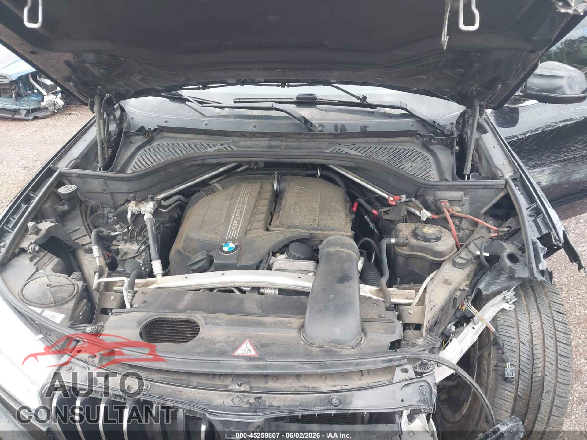 BMW X5 2014 - 5UXKR0C58E0K48251