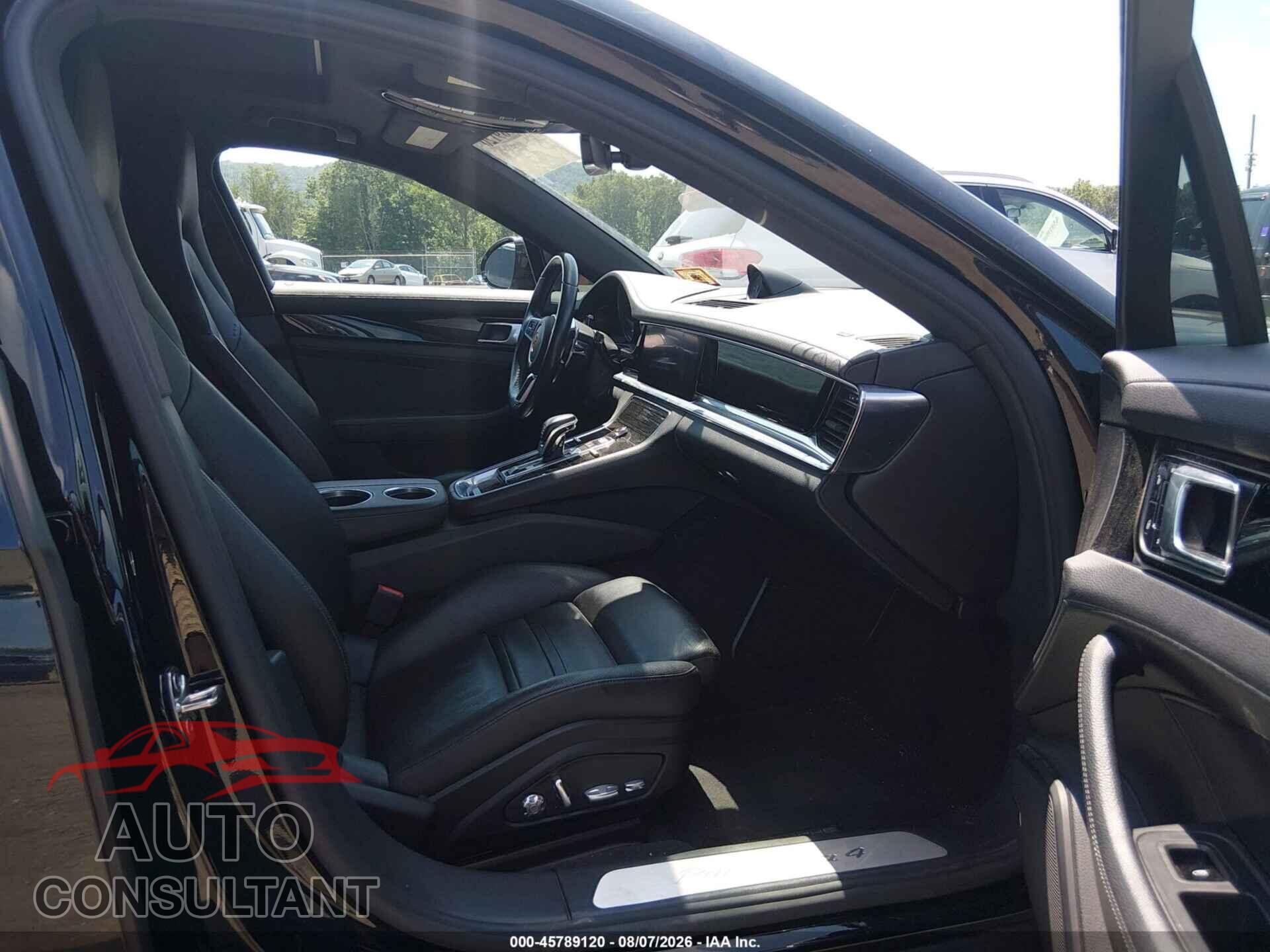 PORSCHE PANAMERA 2017 - WP0AA2A72HL100653