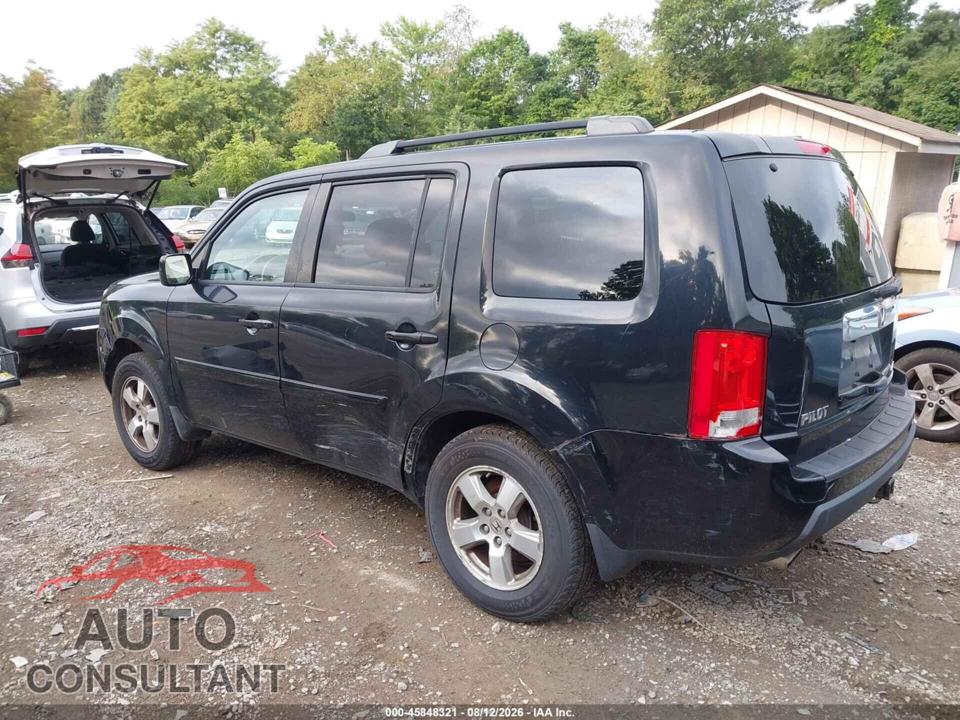 HONDA PILOT 2011 - 5FNYF4H48BB100111