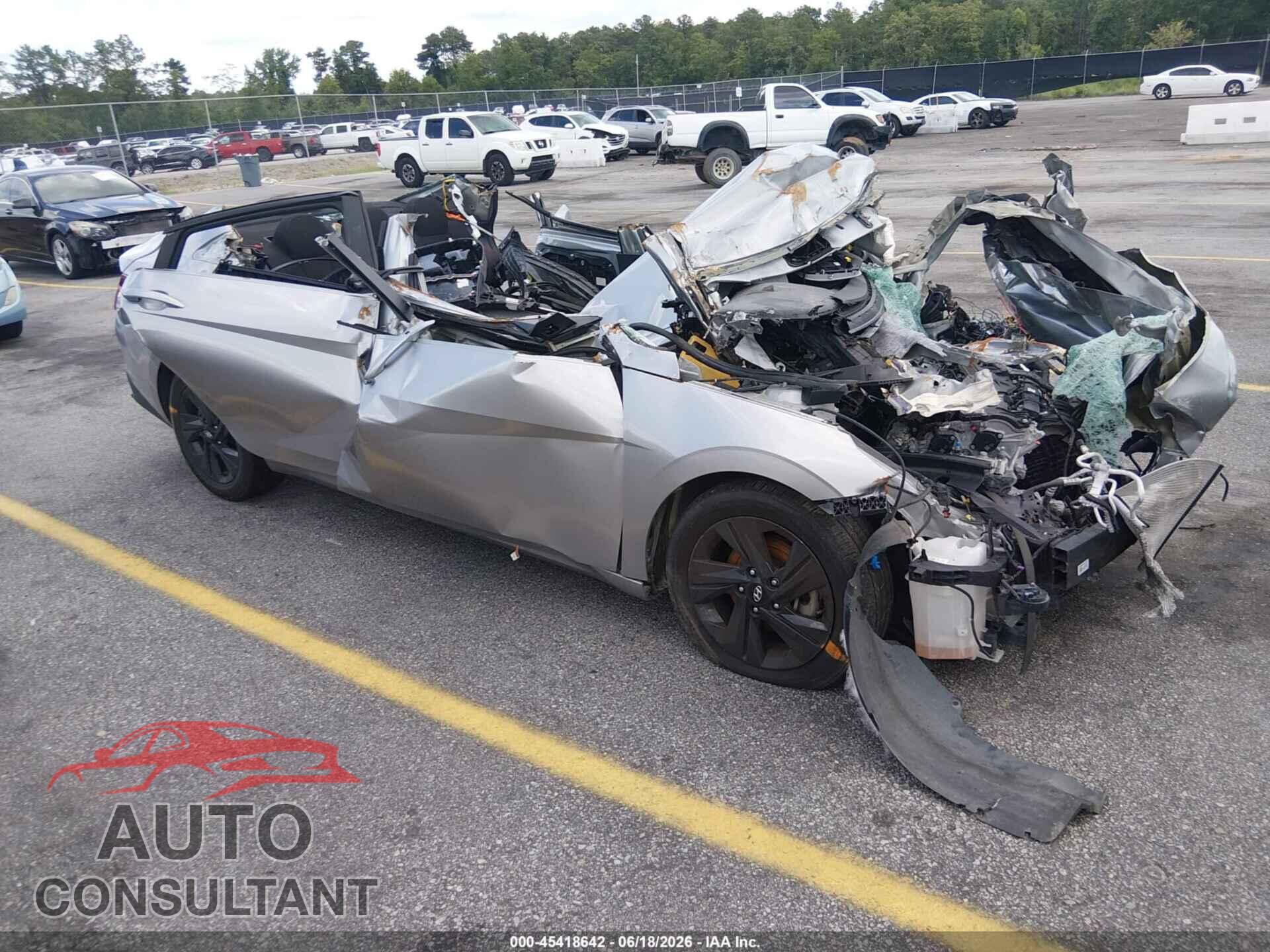 HYUNDAI ELANTRA 2023 - 5NPLM4AG1PH104403