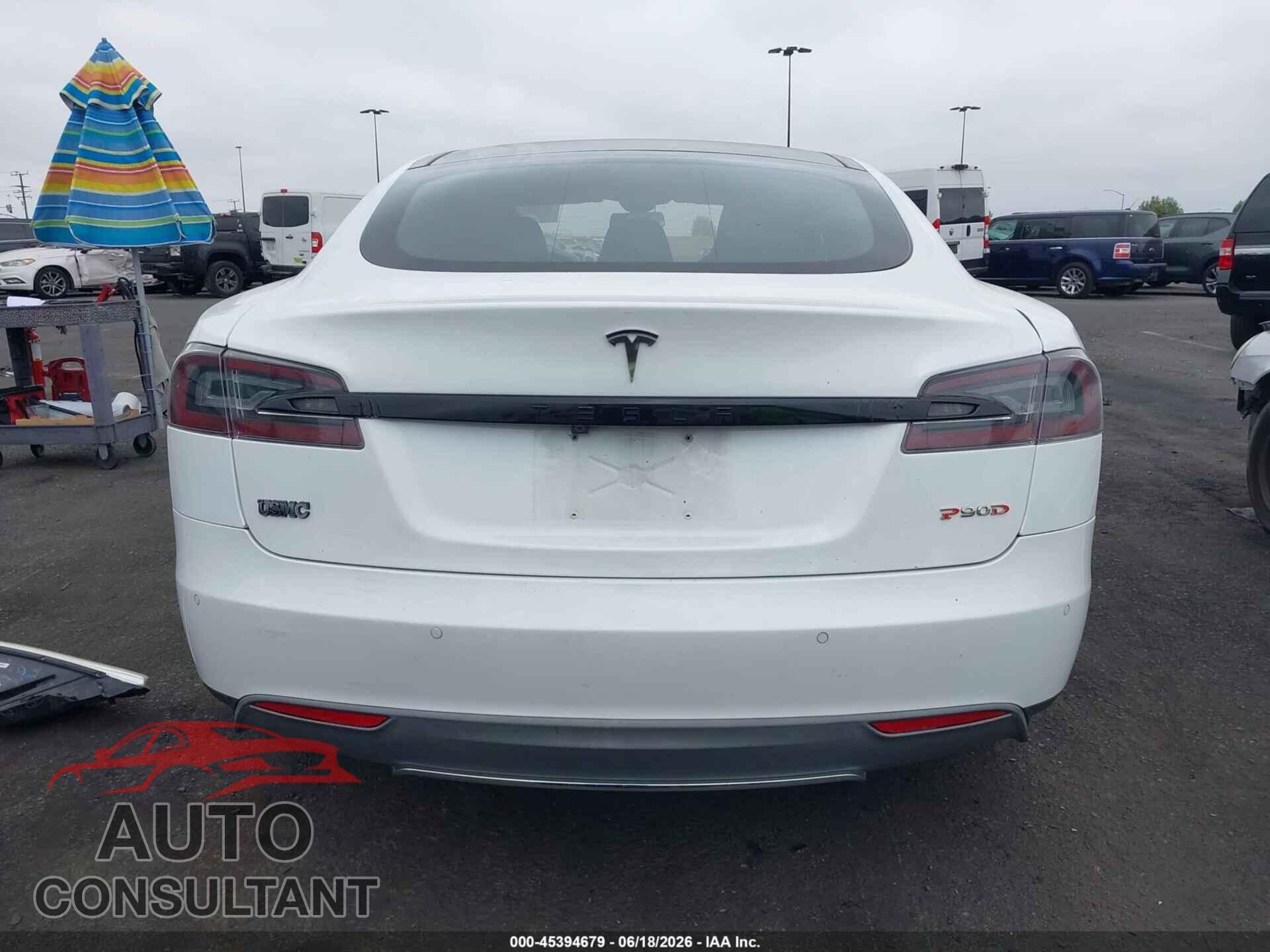 TESLA MODEL S 2015 - 5YJSA1E42FF120299