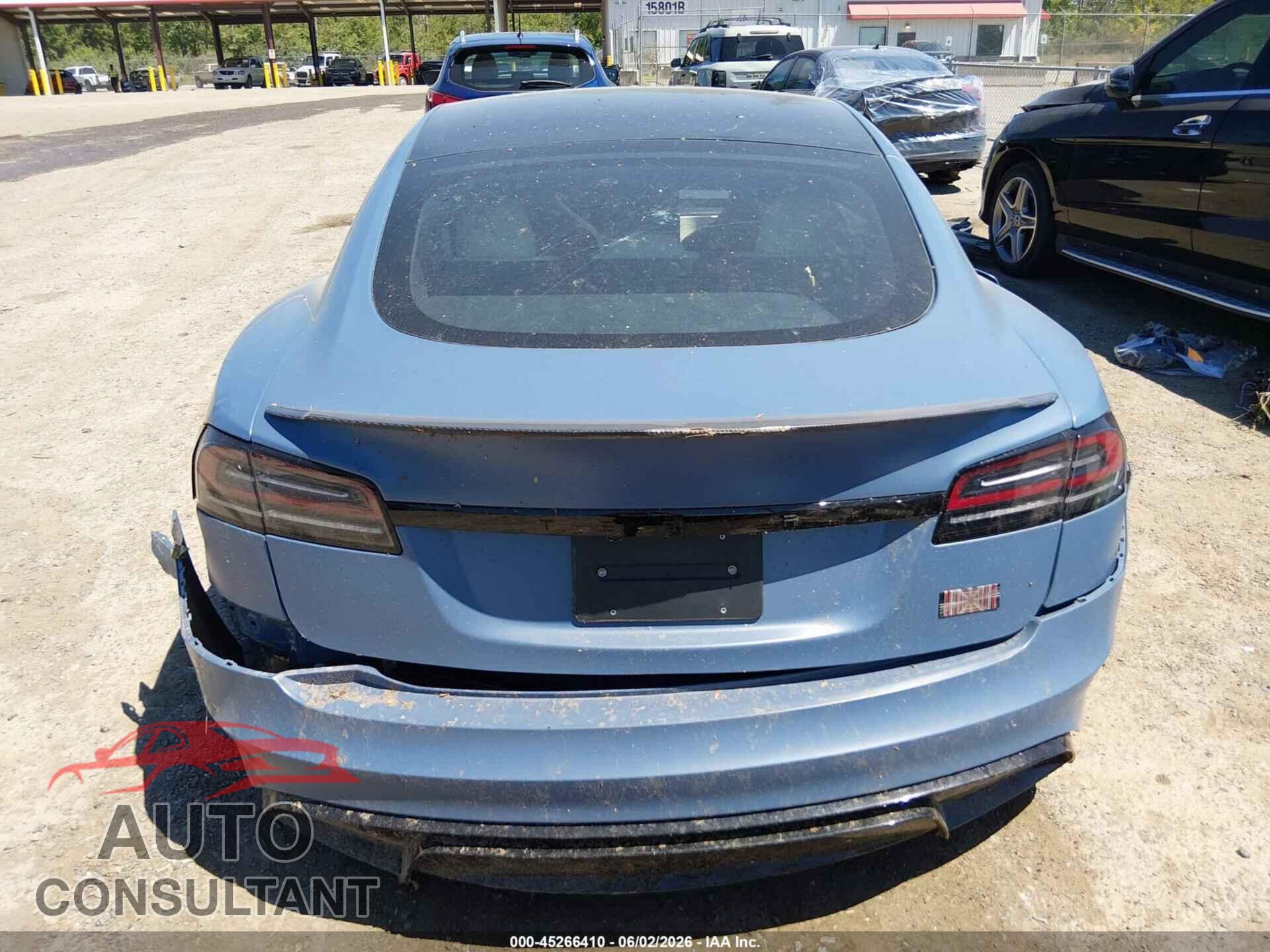TESLA MODEL S 2026 - 5YJSA1E64TF558156