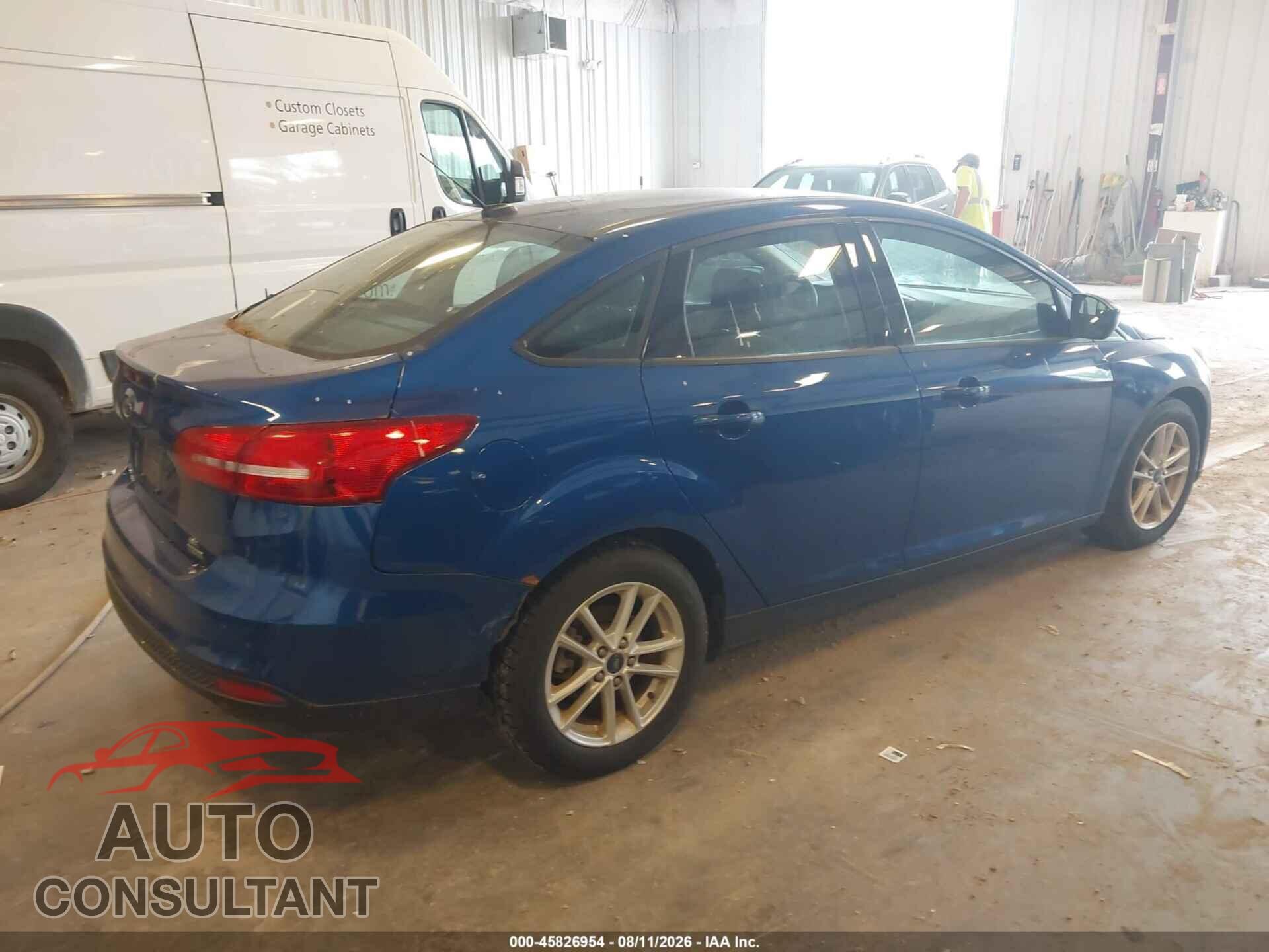FORD FOCUS 2018 - 1FADP3FE4JL282408