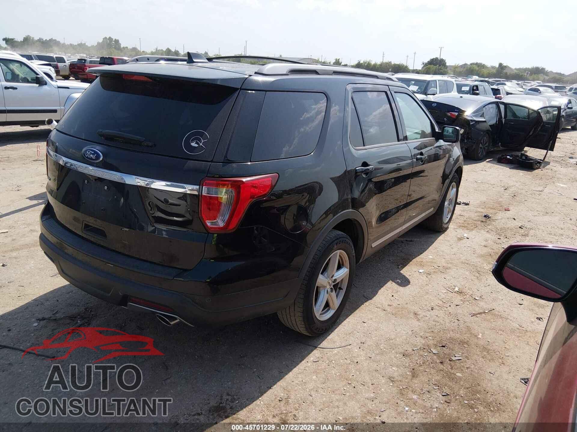 FORD EXPLORER 2018 - 1FM5K7D80JGB30535