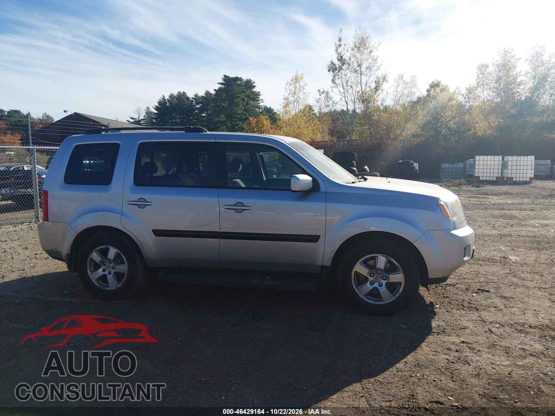 HONDA PILOT 2011 - 5FNYF4H45BB068038