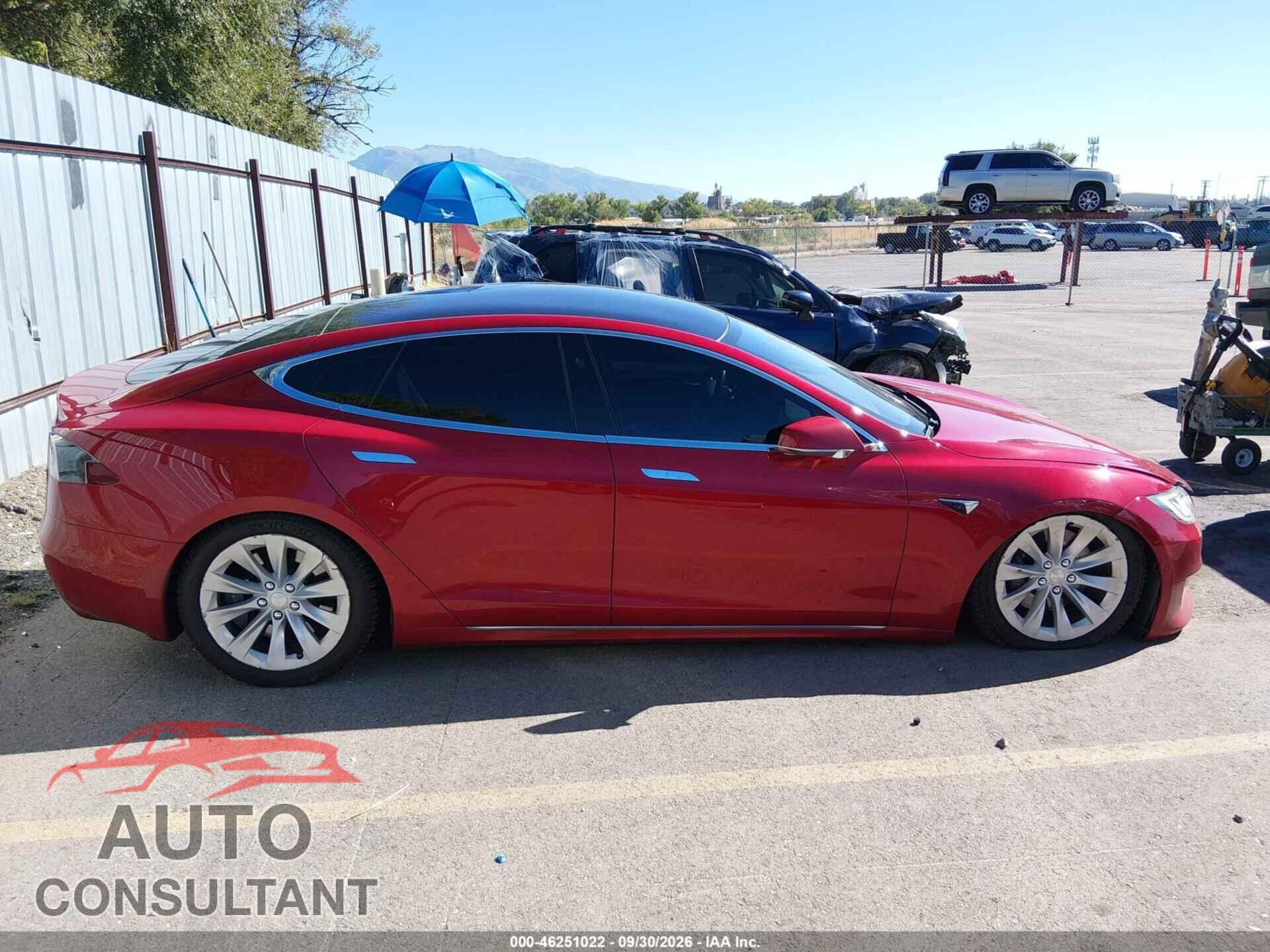 TESLA MODEL S 2017 - 5YJSA1E28HF194716