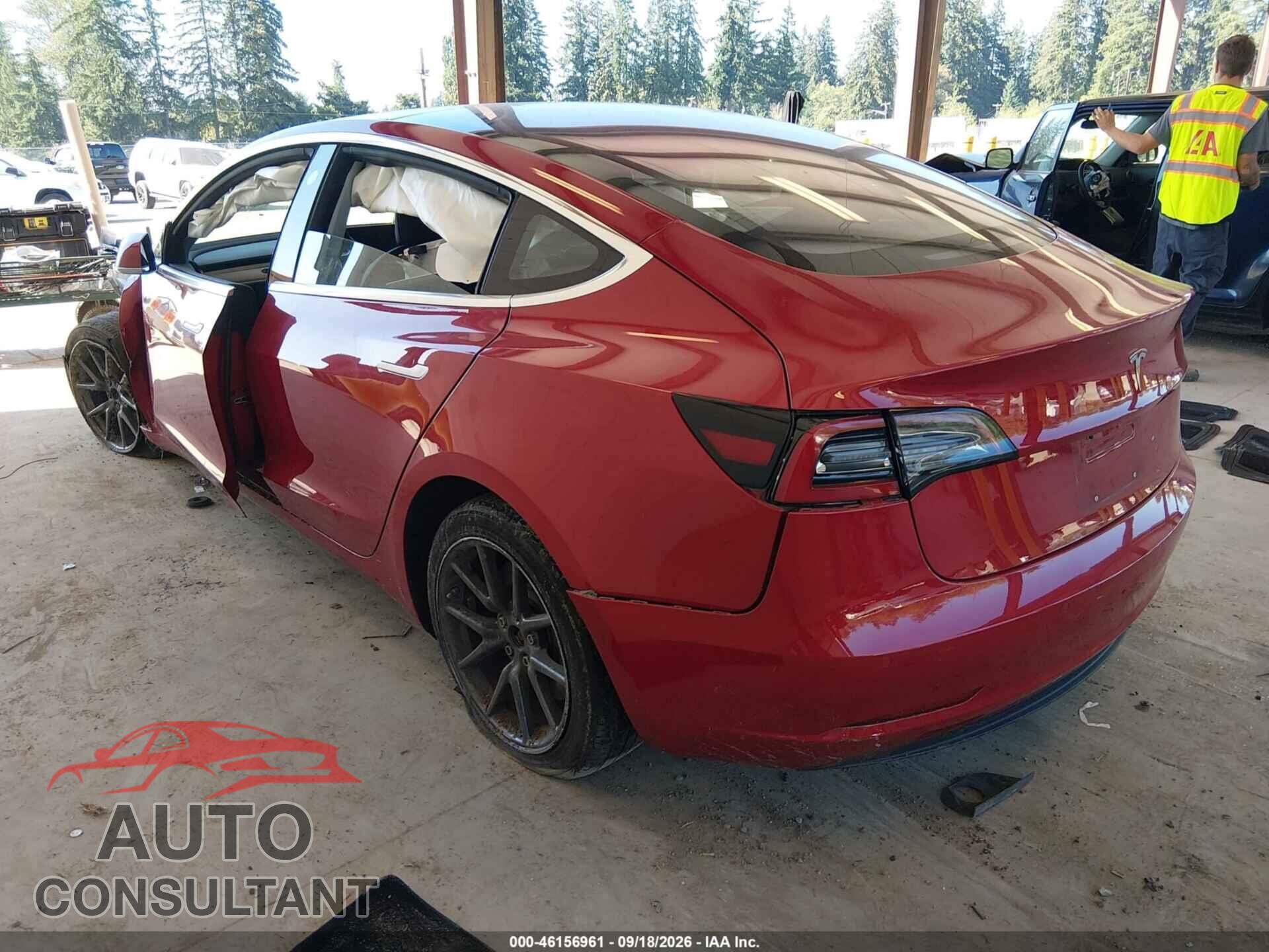 TESLA MODEL 3 2018 - 5YJ3E1EA1JF019228