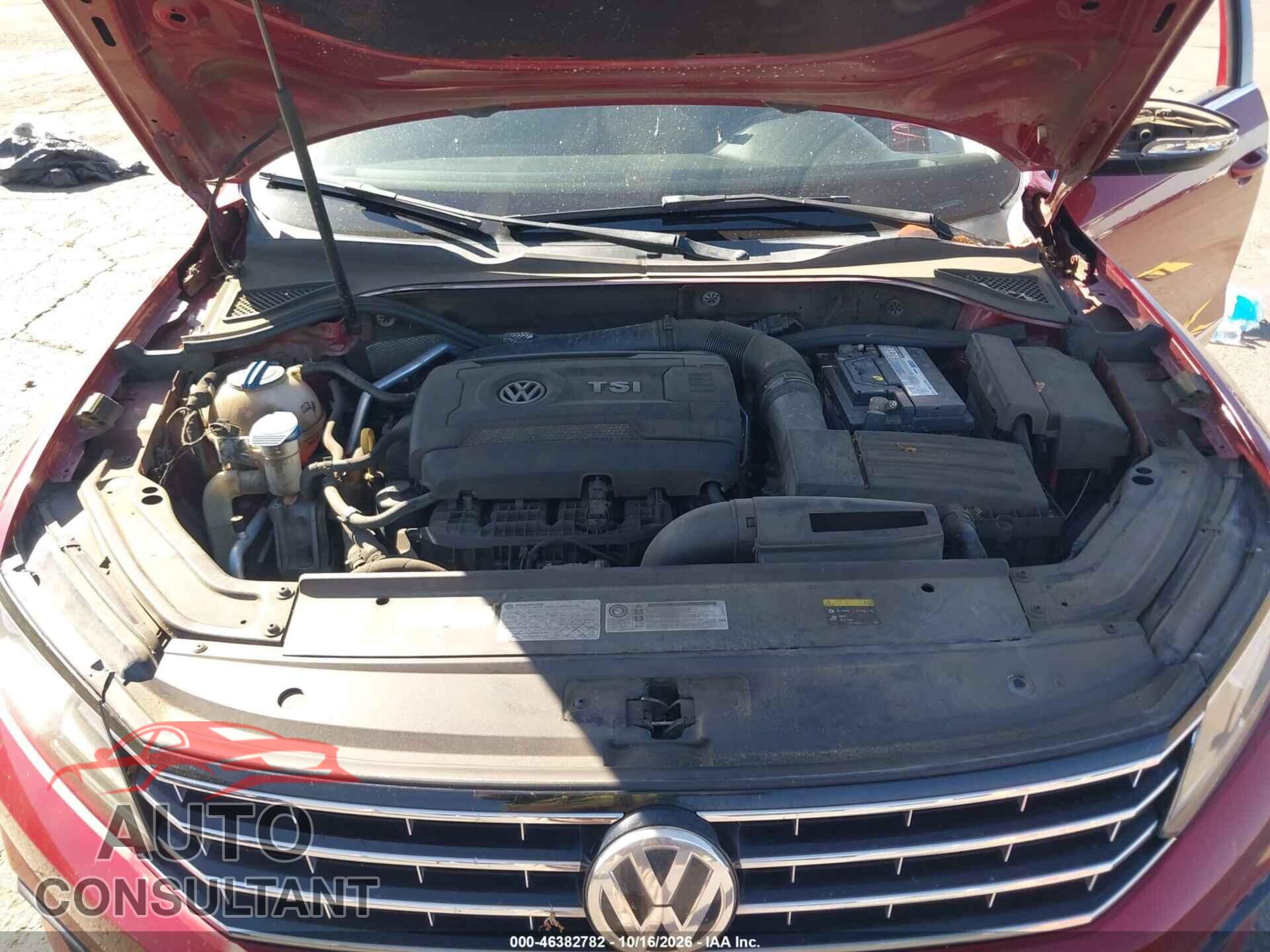 VOLKSWAGEN PASSAT 2017 - 1VWAT7A3XHC019952