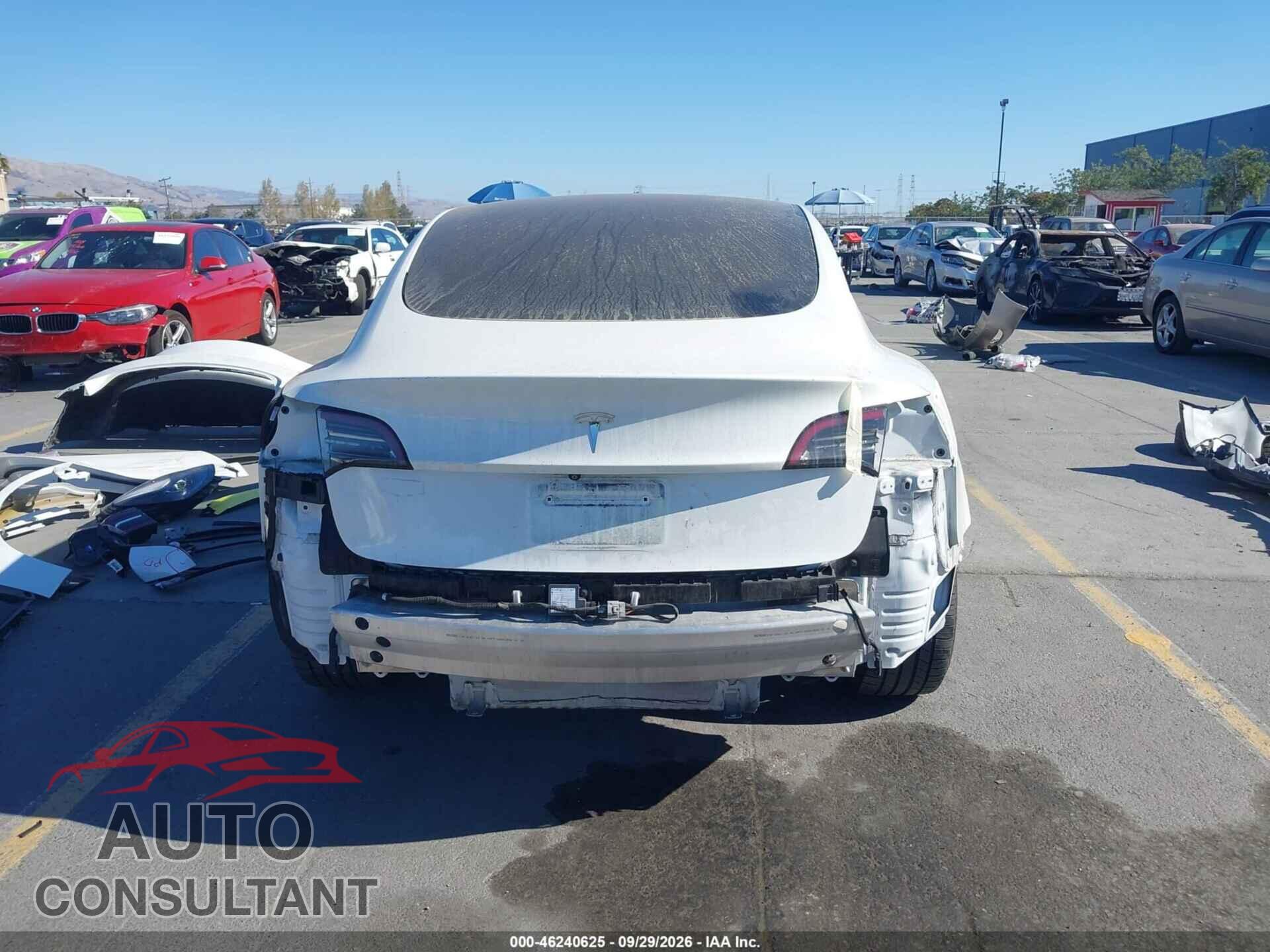 TESLA MODEL 3 2021 - 5YJ3E1EA2MF018352