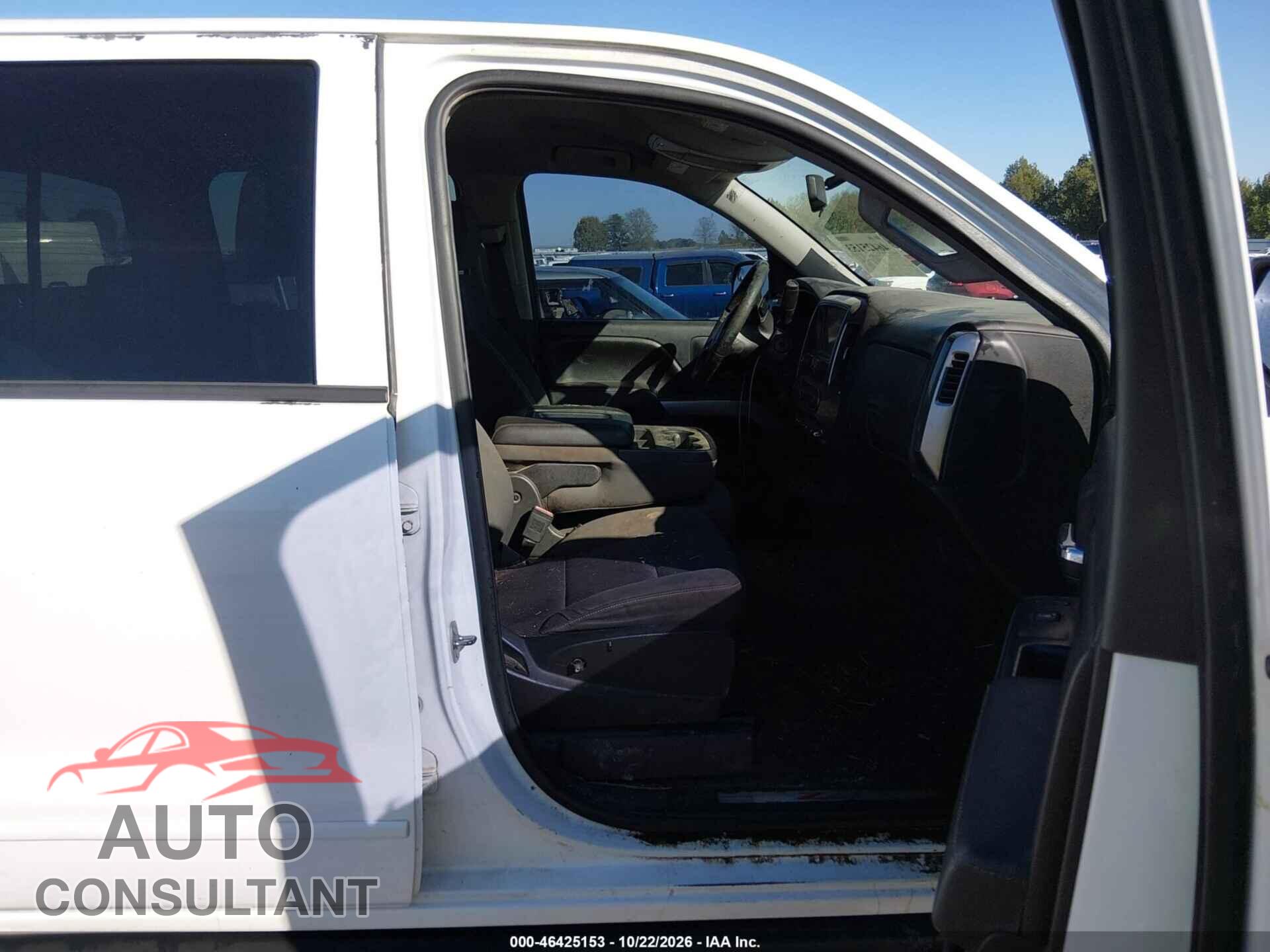 CHEVROLET SILVERADO 1500 2015 - 3GCUKREC7FG327809