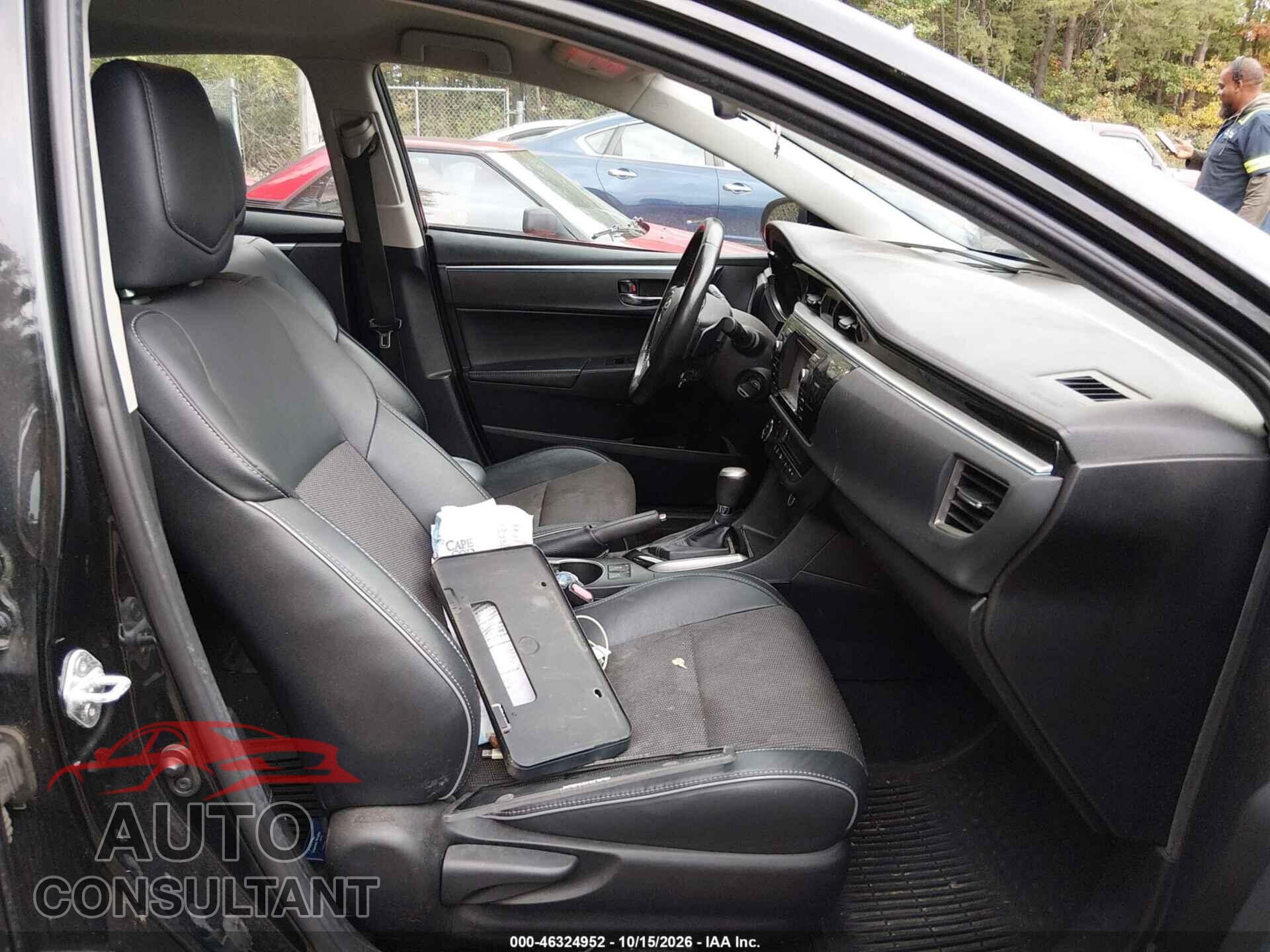 TOYOTA COROLLA 2015 - 2T1BURHE0FC254033