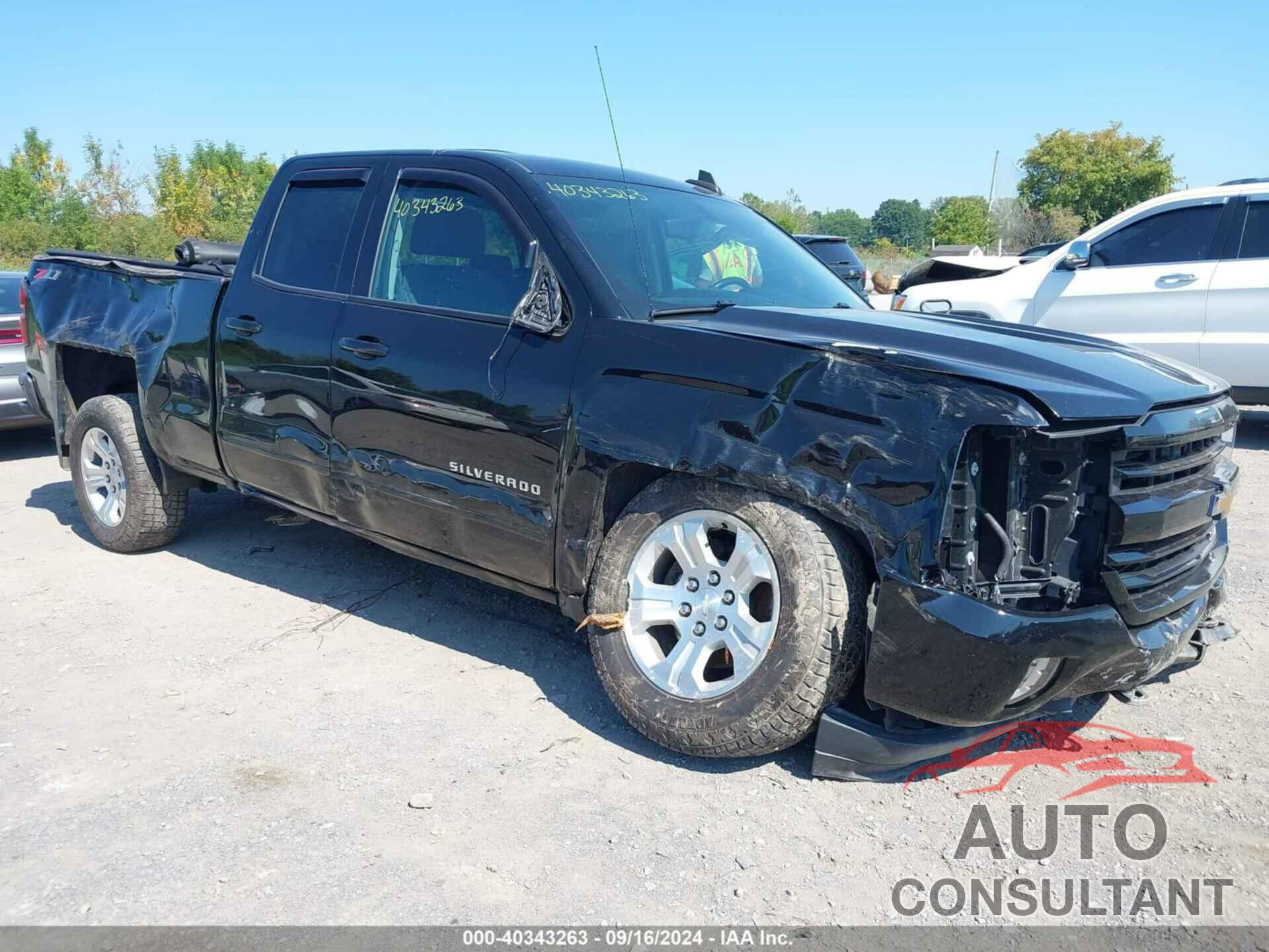 CHEVROLET SILVERADO 1500 2018 - 2GCVKREC0J1100791