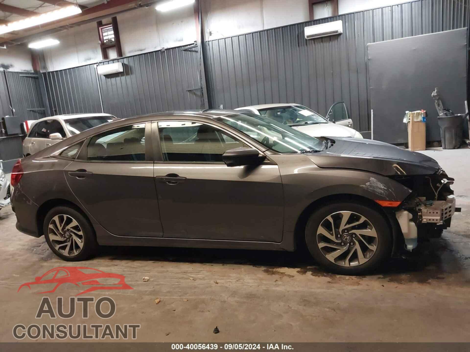 HONDA CIVIC 2018 - 2HGFC2F78JH545475