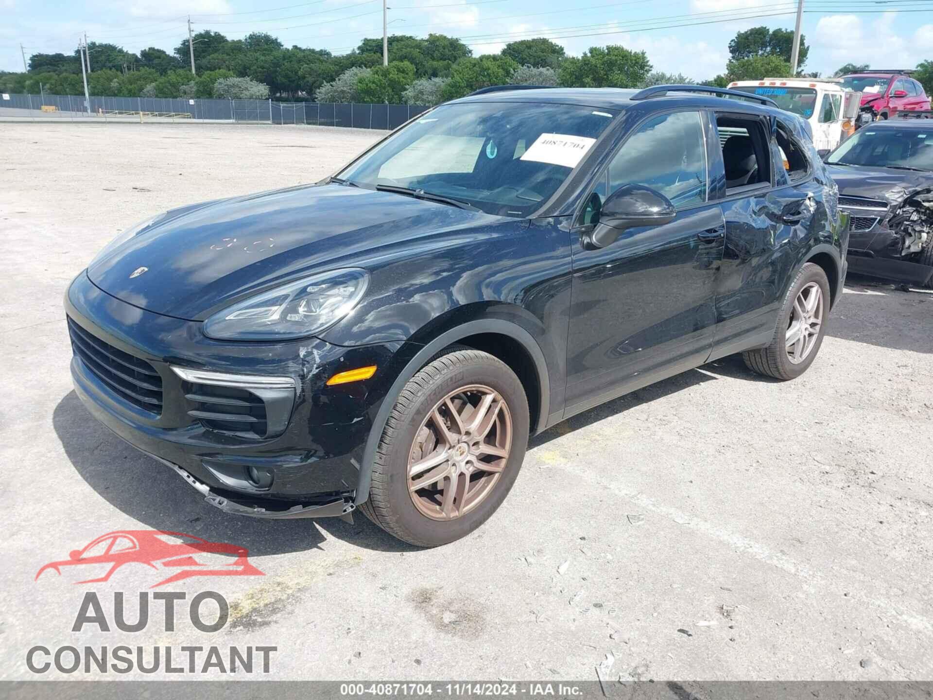 PORSCHE CAYENNE 2016 - WP1AA2A24GKA37384