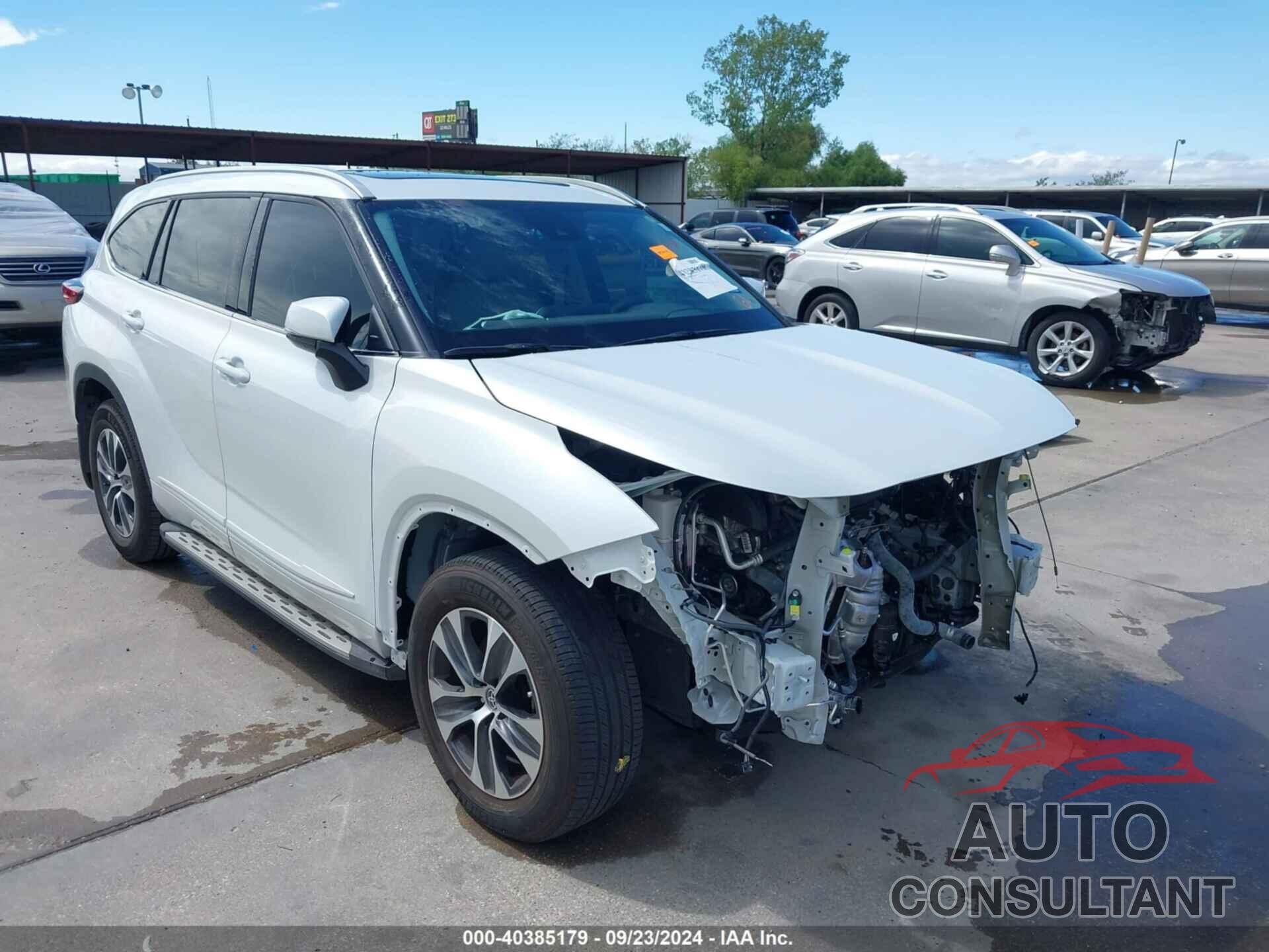 TOYOTA HIGHLANDER 2022 - 5TDGZRAH5NS124556