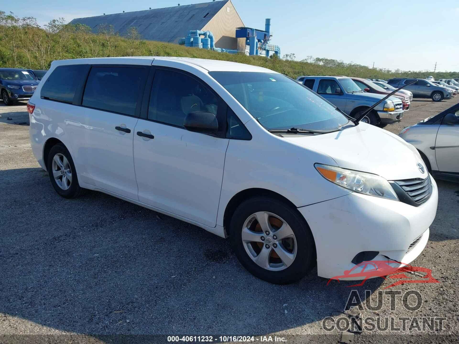 TOYOTA SIENNA 2017 - 5TDZZ3DC8HS888573