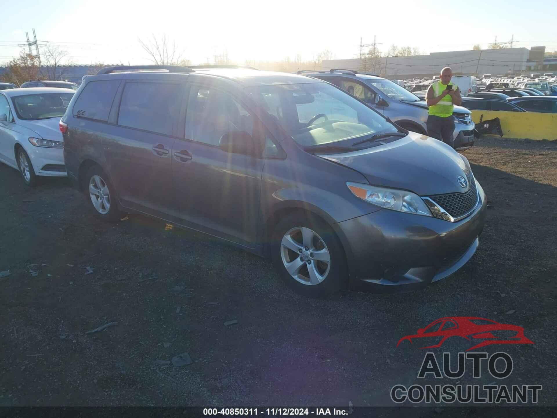 TOYOTA SIENNA 2015 - 5TDKK3DCXFS685848