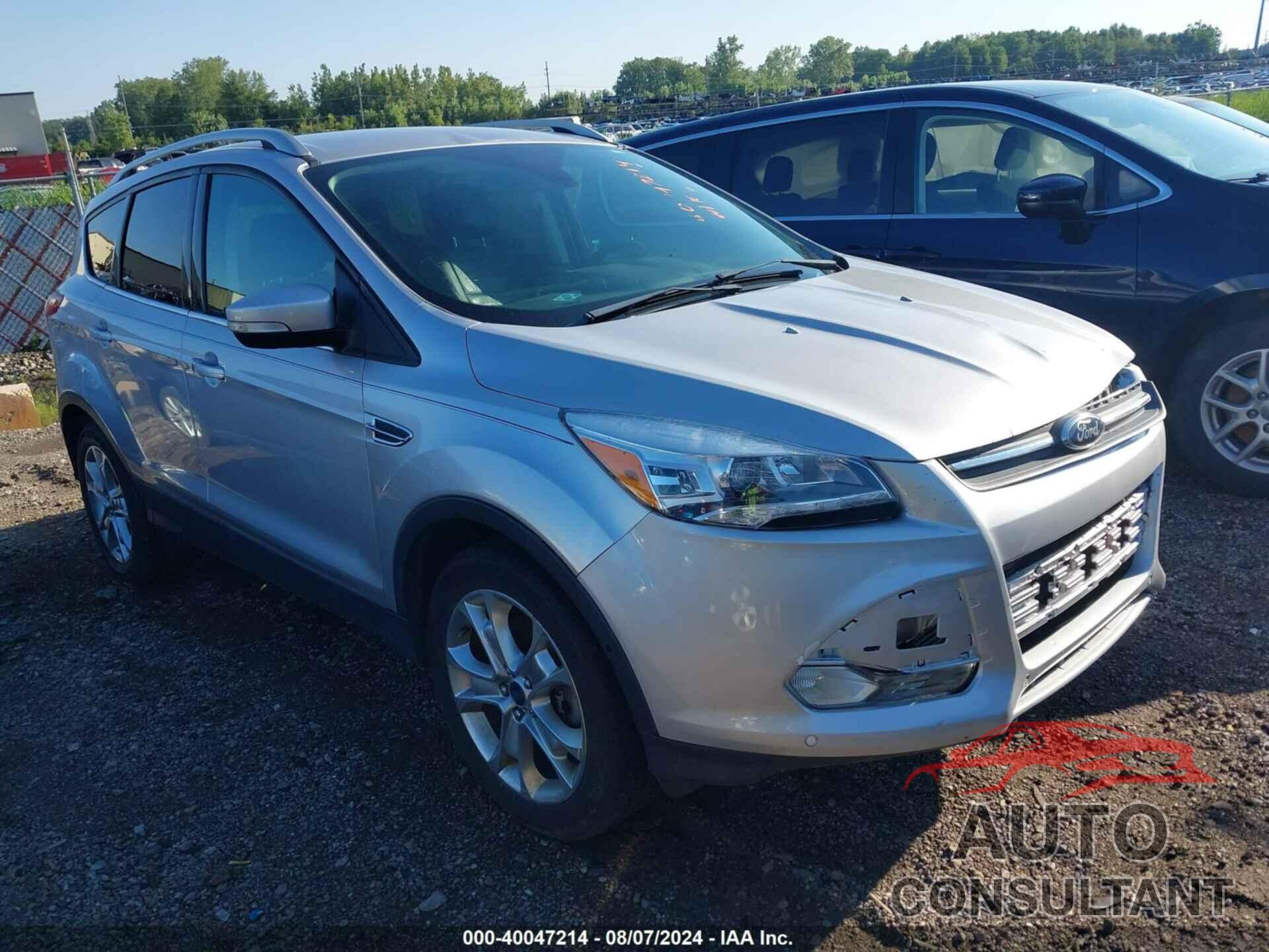 FORD ESCAPE 2016 - 1FMCU9JXXGUC08757