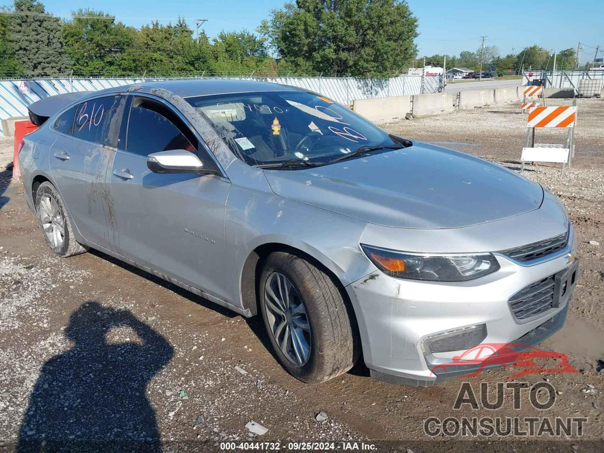 CHEVROLET MALIBU 2017 - 1G1ZE5ST5HF234407