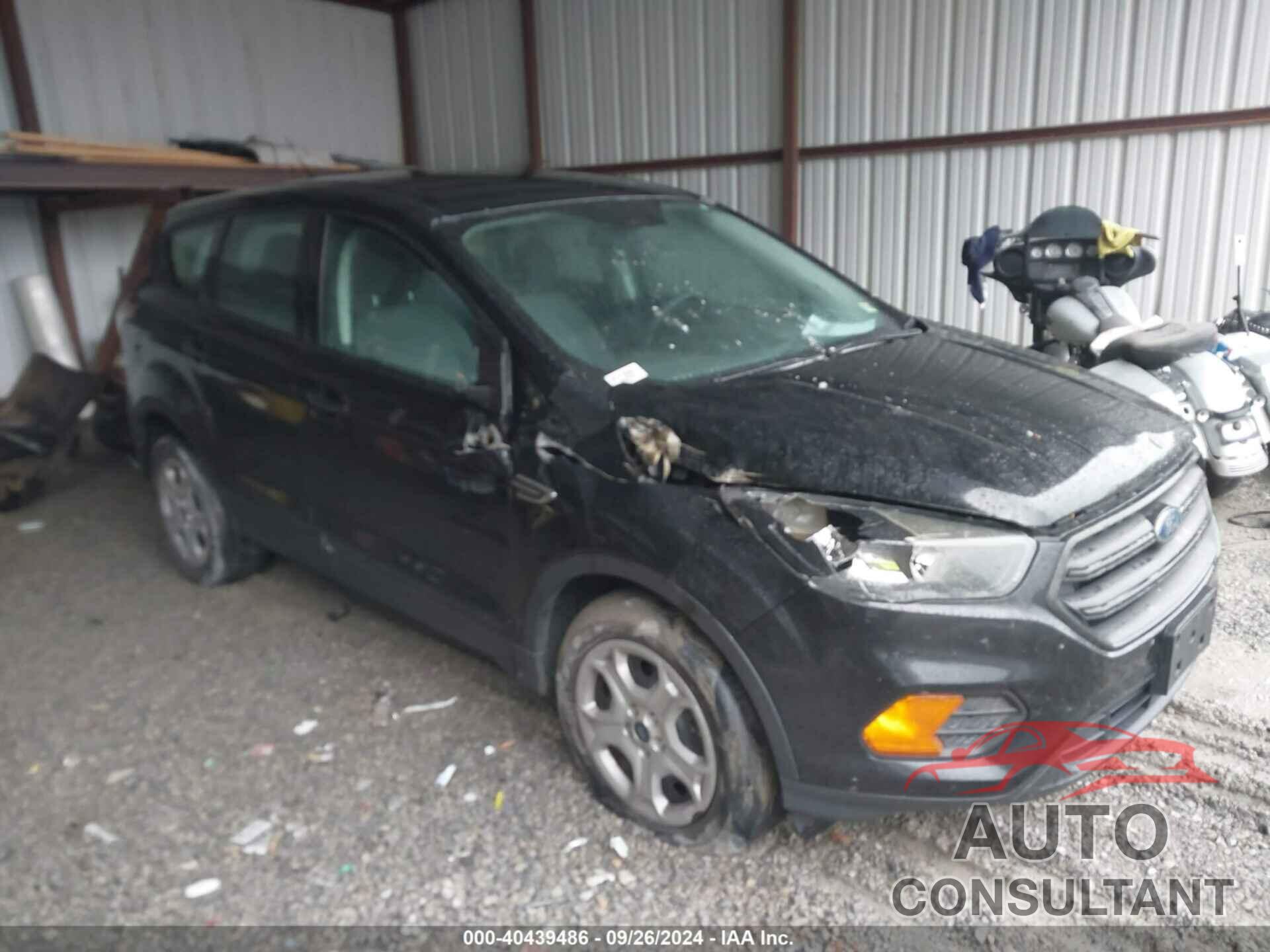 FORD ESCAPE 2018 - 1FMCU0F77JUA12657