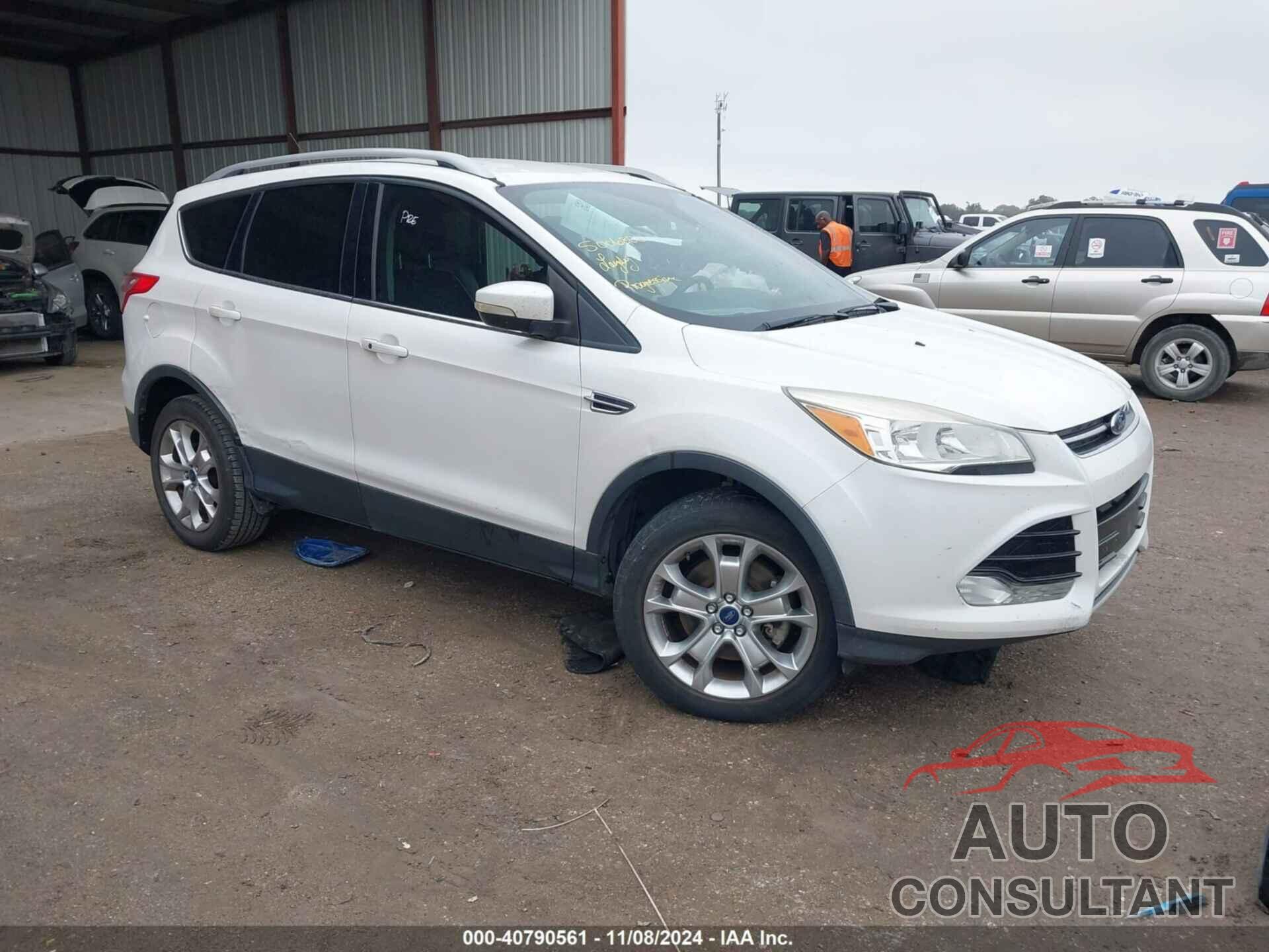 FORD ESCAPE 2014 - 1FMCU0J94EUE51944