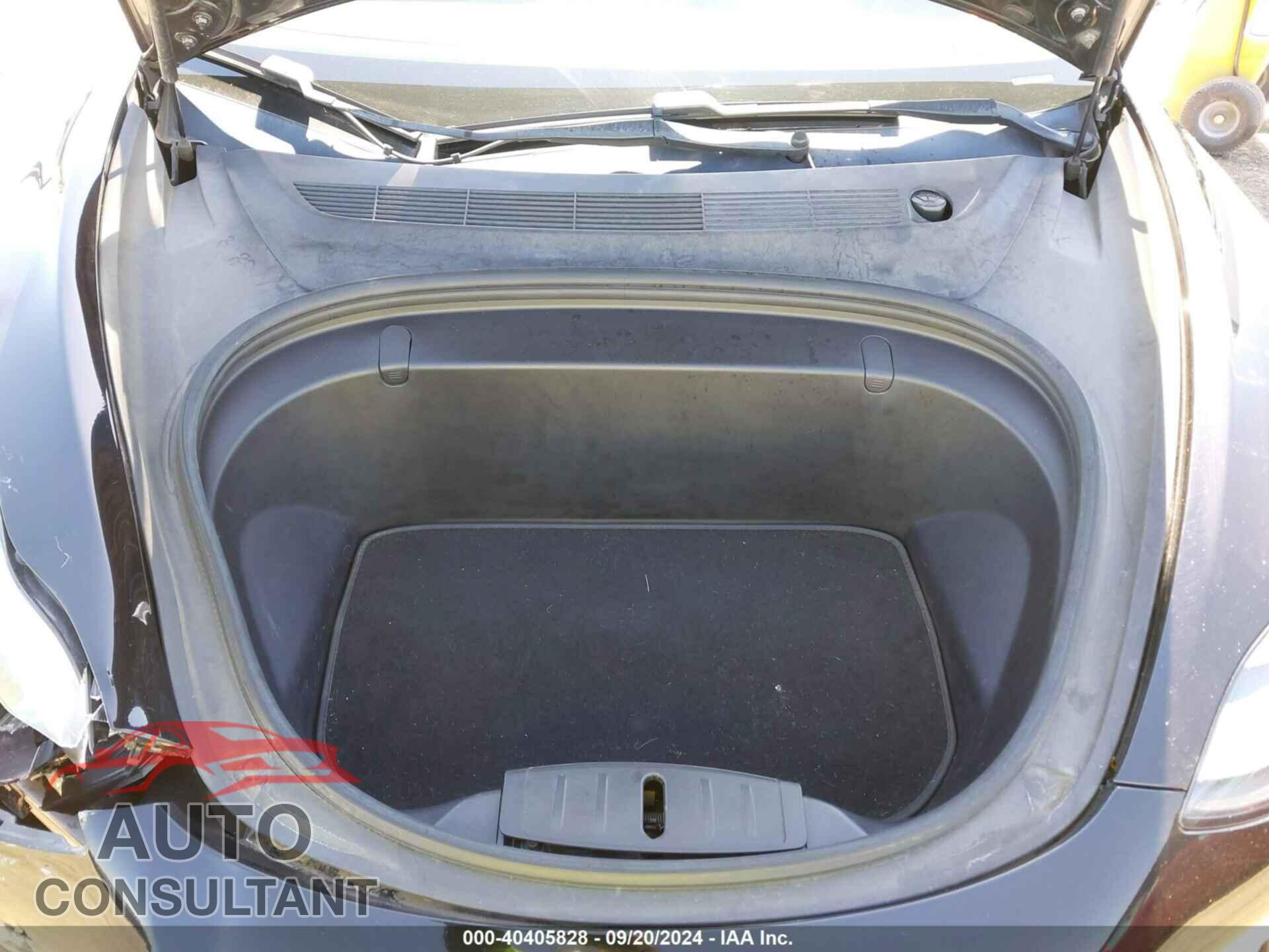 TESLA MODEL 3 2019 - 5YJ3E1EA5KF296594