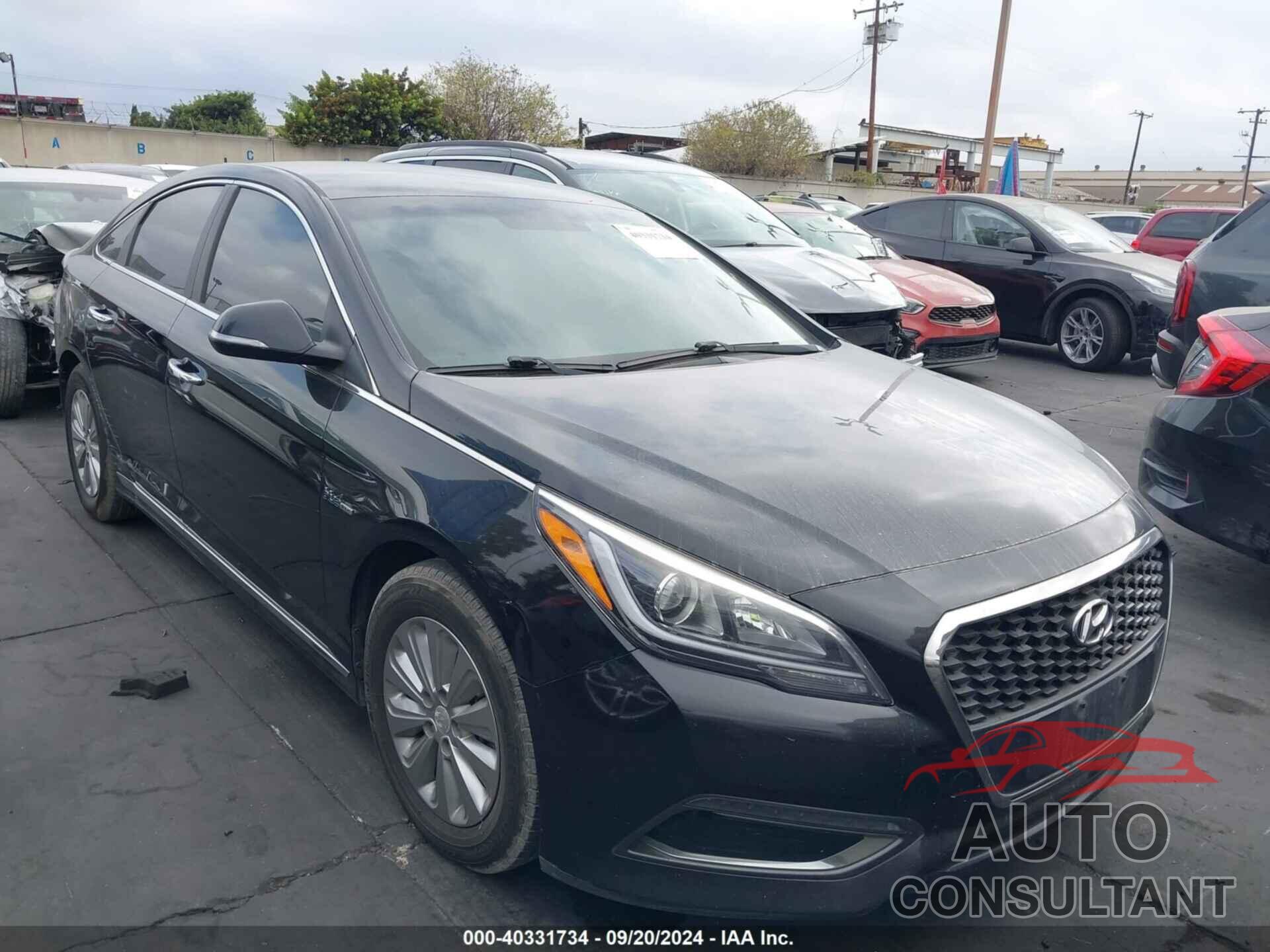 HYUNDAI SONATA HYBRID 2017 - KMHE24L35HA071130