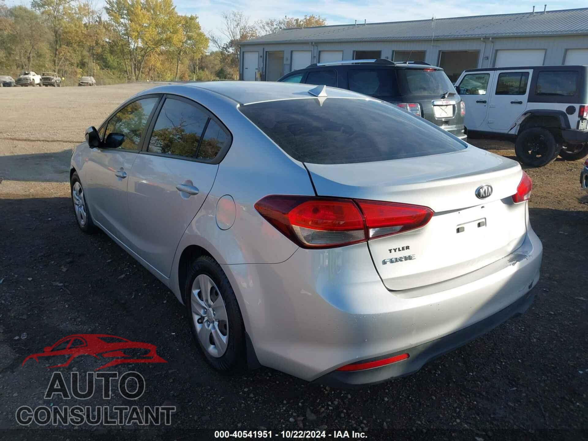 KIA FORTE 2017 - 3KPFK4A77HE137351
