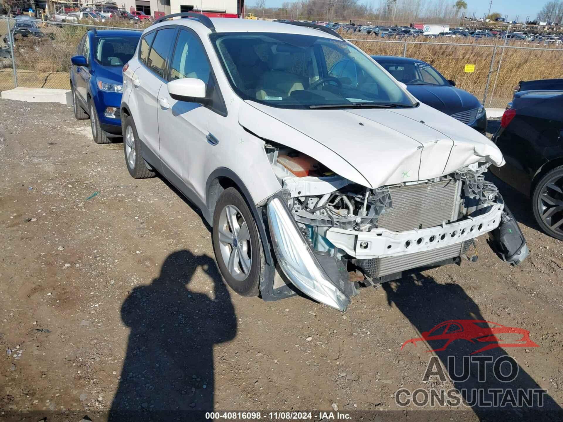 FORD ESCAPE 2016 - 1FMCU0GX0GUB06421