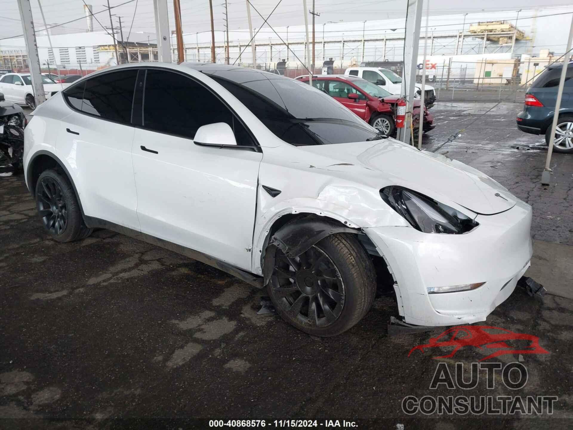 TESLA MODEL Y 2024 - 7SAYGDEDXRF108967