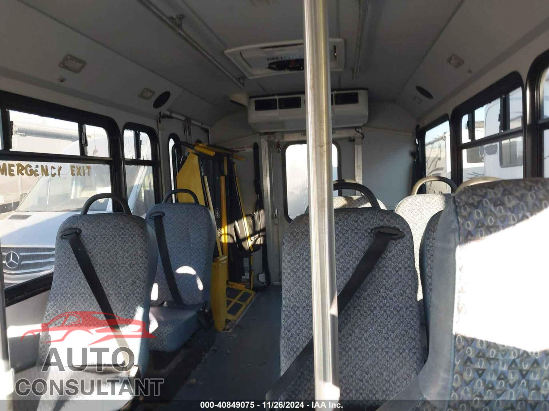 FORD E-350 CUTAWAY 2011 - 1FDEE3FS9BDA22782
