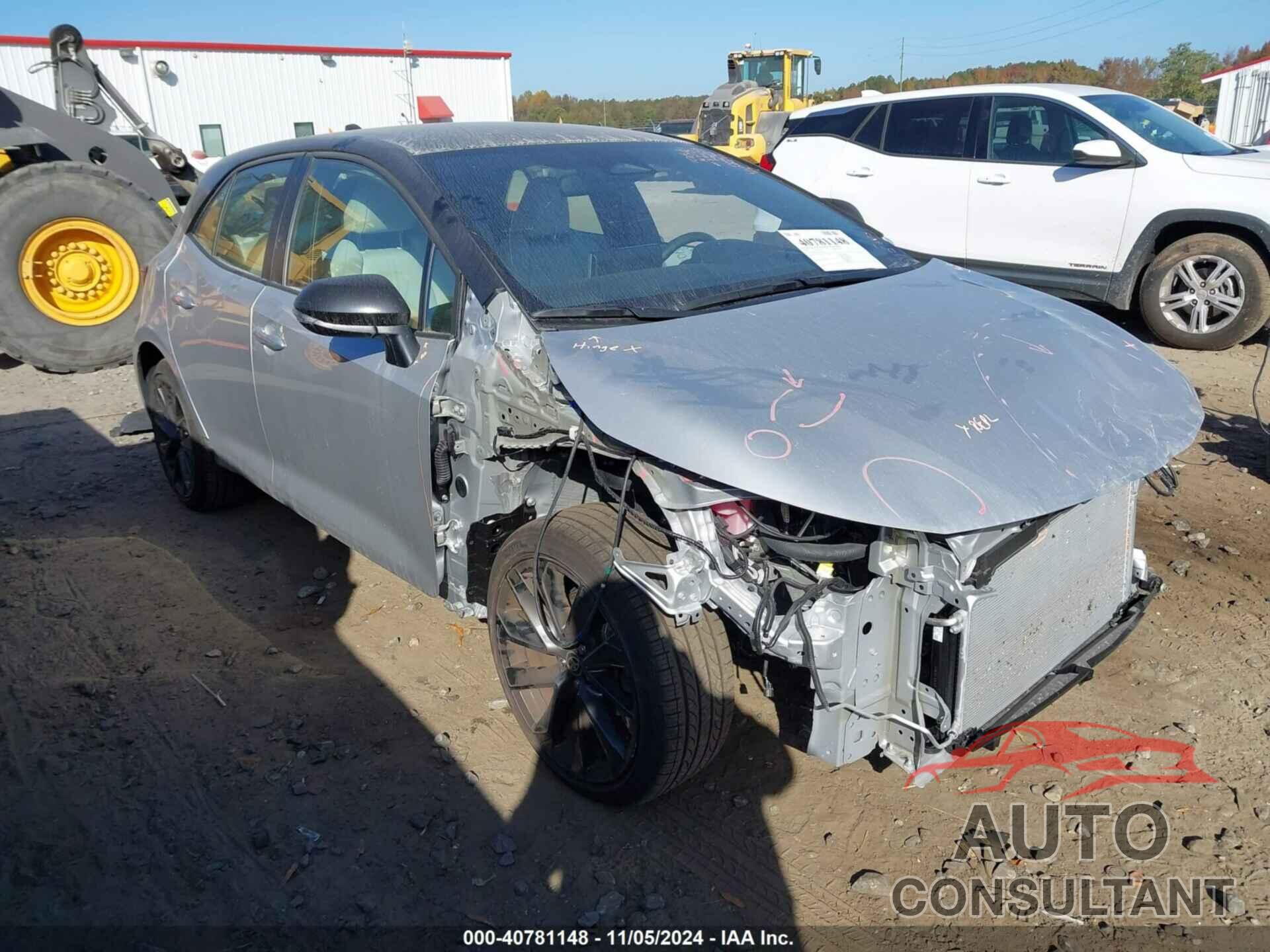 TOYOTA COROLLA 2024 - JTNC4MBE1R3230266