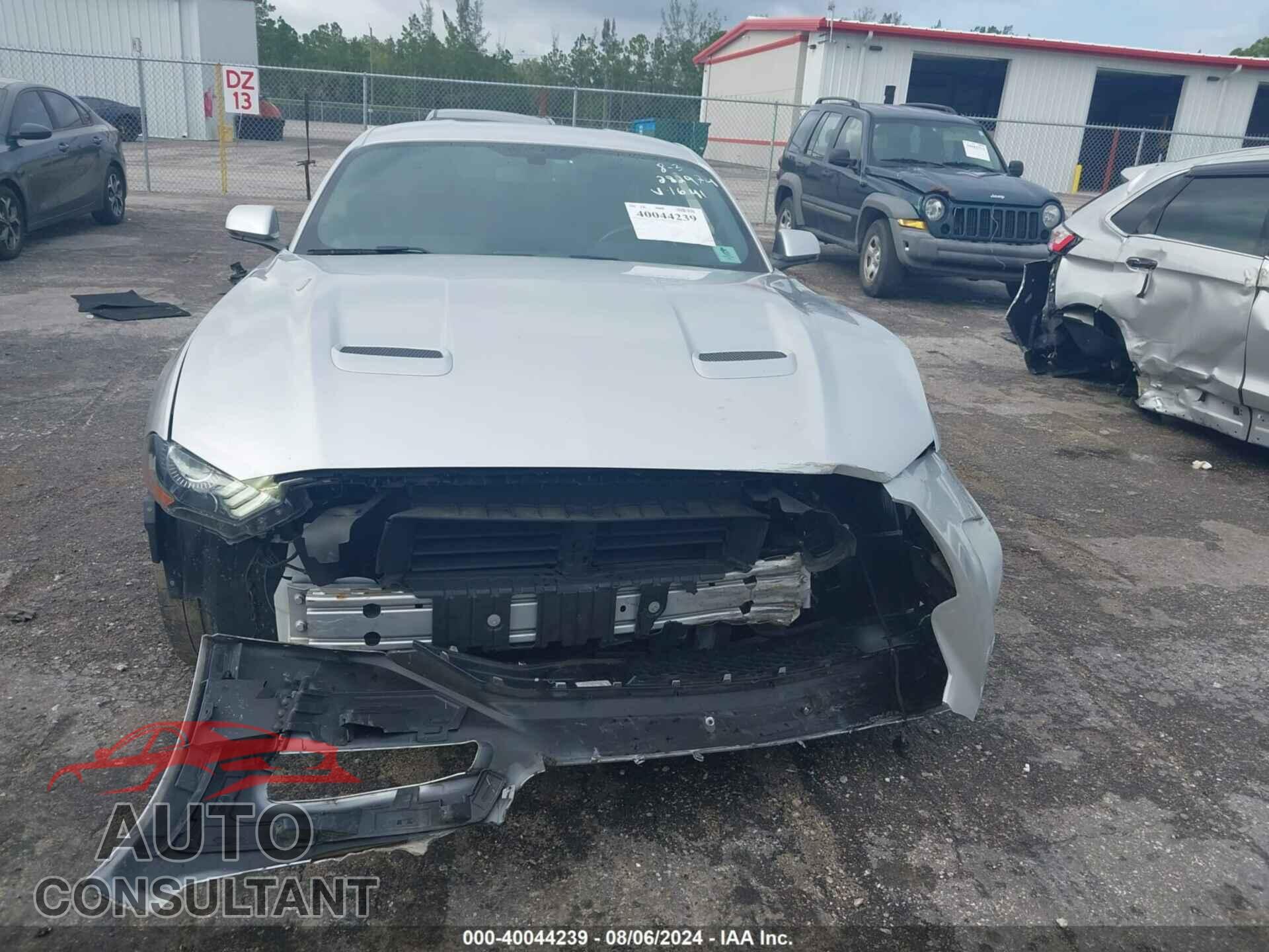 FORD MUSTANG 2019 - 1FA6P8CFXK5111641