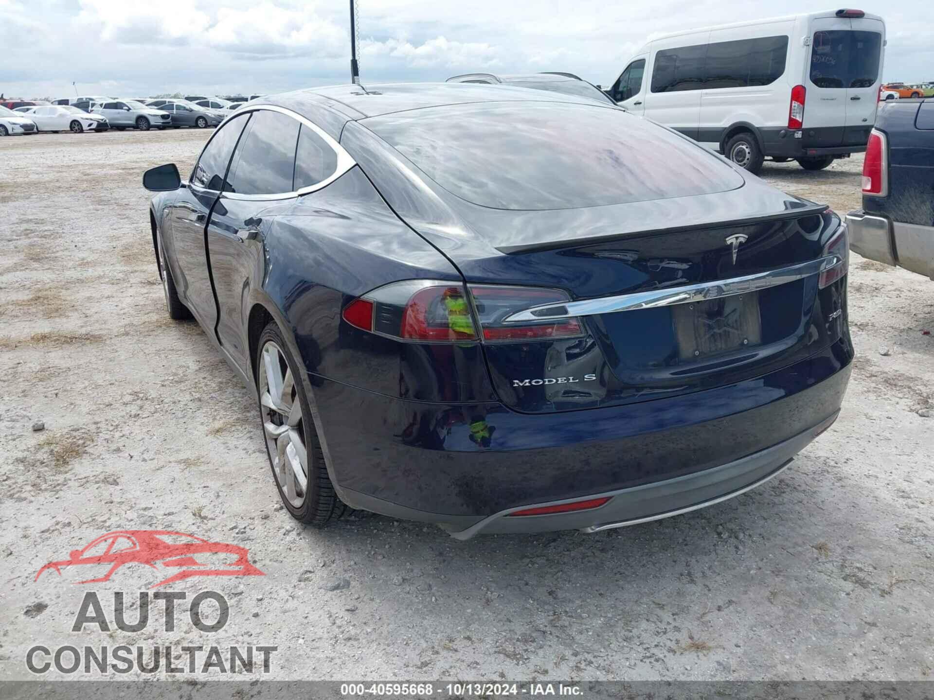 TESLA MODEL S 2013 - 5YJSA1DP9DFP10833