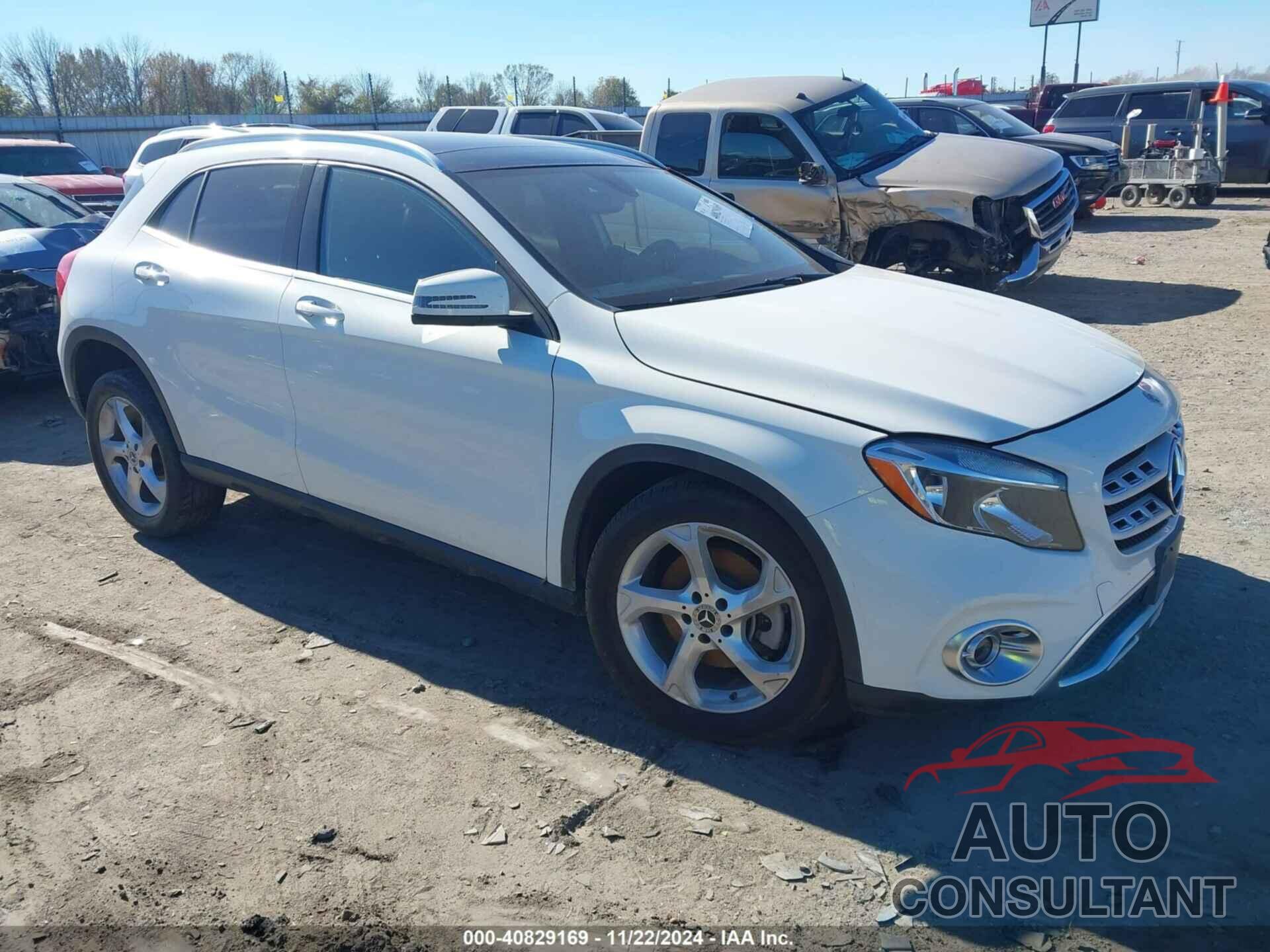 MERCEDES-BENZ GLA 250 2018 - WDCTG4GB5JJ407020