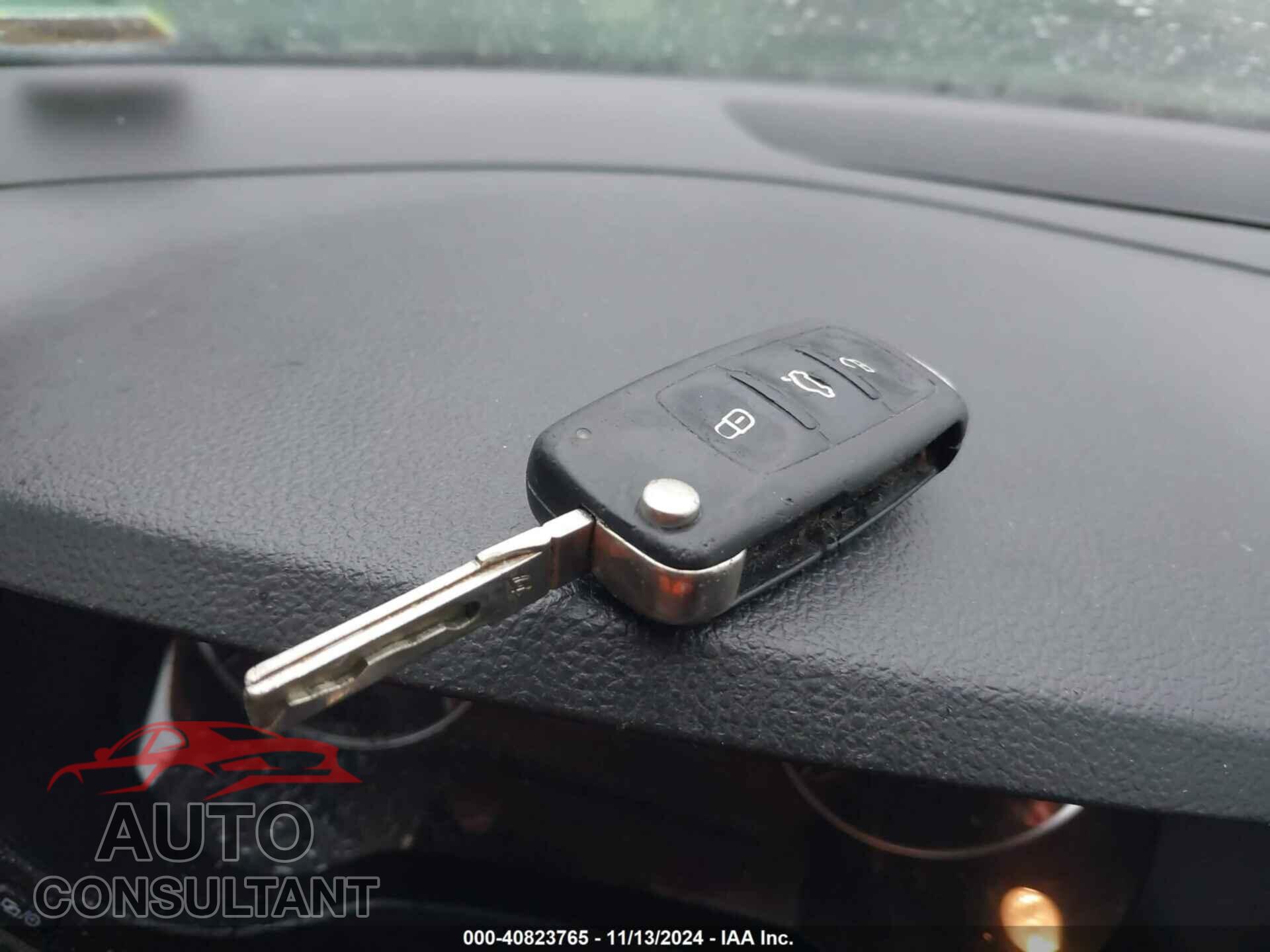 VOLKSWAGEN JETTA 2012 - 3VWLL7AJ4CM355191