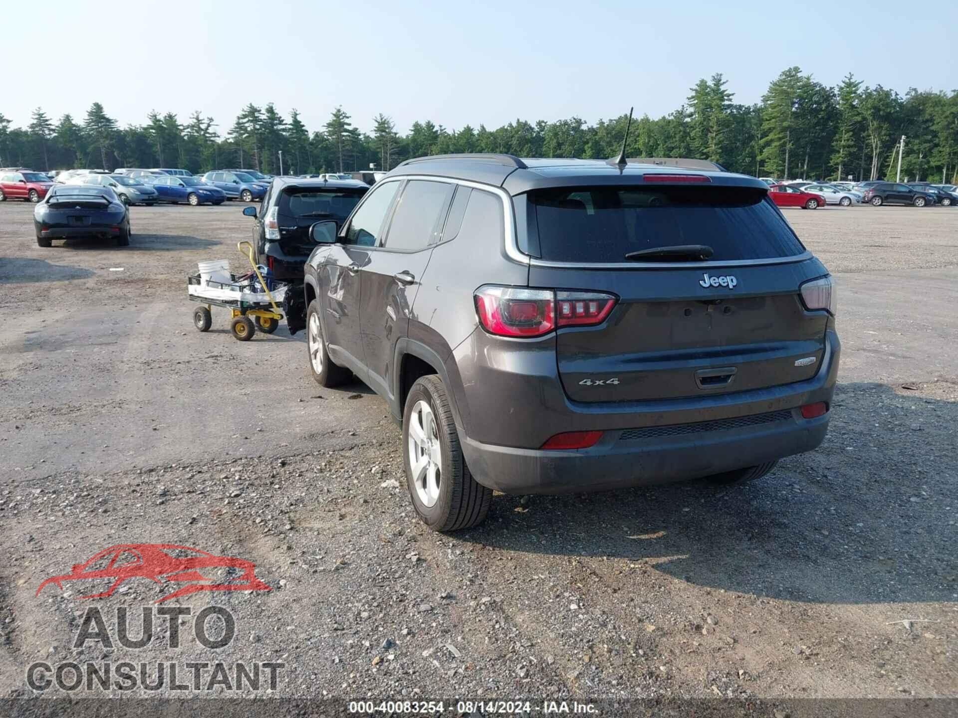 JEEP COMPASS 2018 - 3C4NJDBB4JT315672