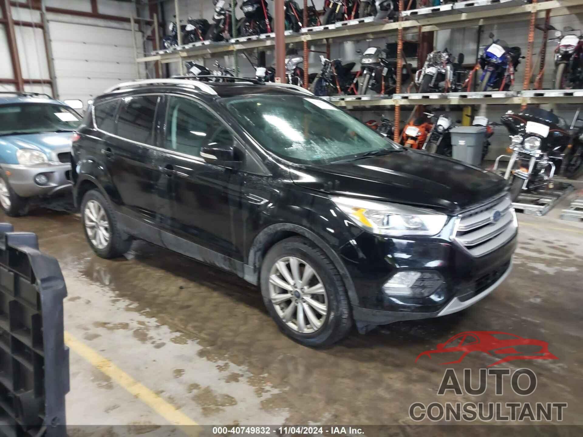 FORD ESCAPE 2018 - 1FMCU9J91JUA03837