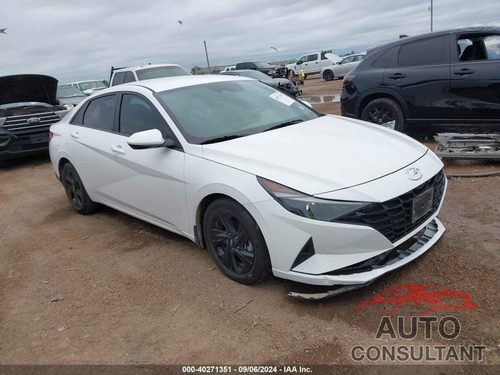 HYUNDAI ELANTRA 2023 - 5NPLM4AG4PH100944
