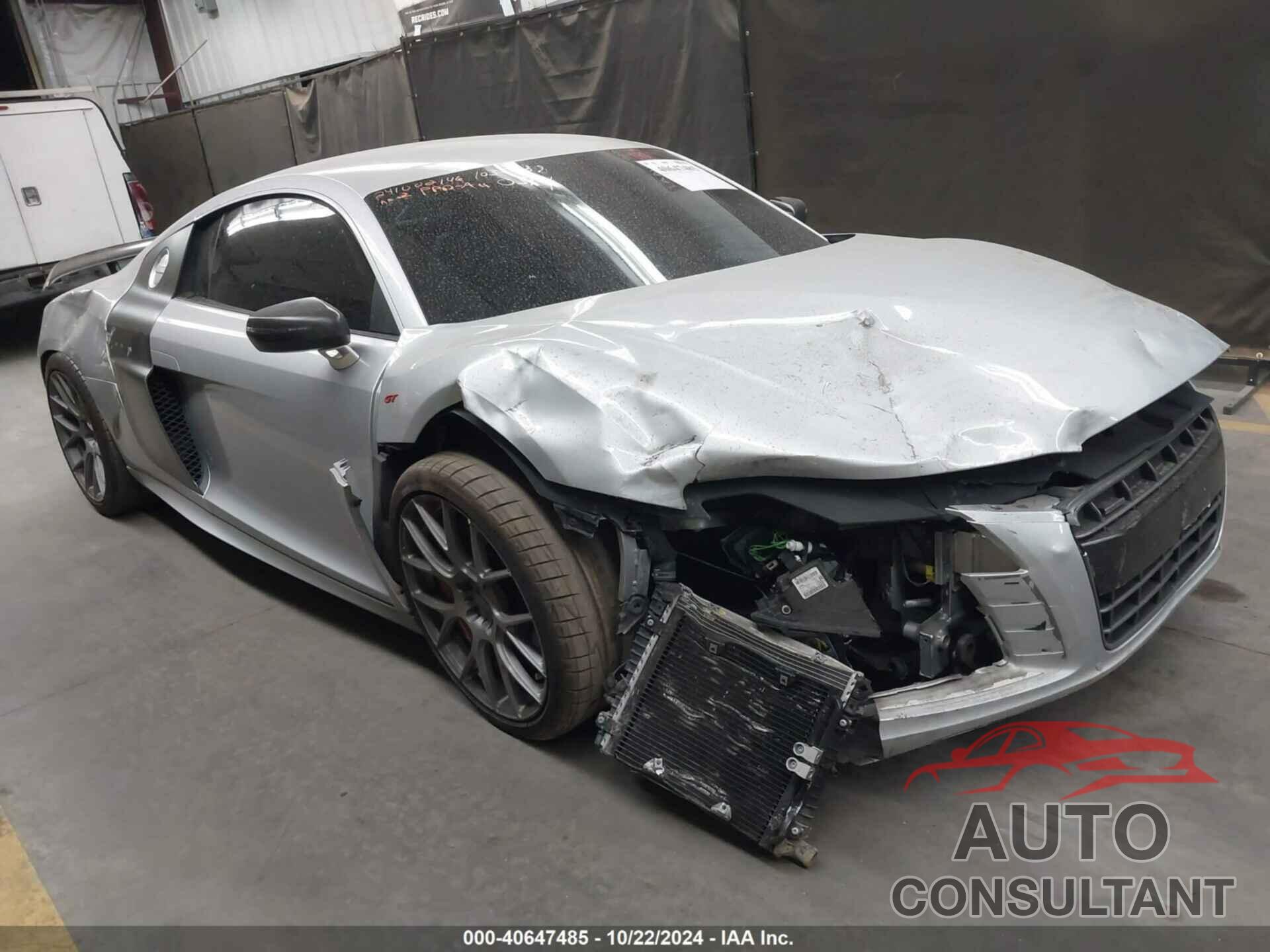 AUDI R8 2012 - WUA9NAFG0CN900314