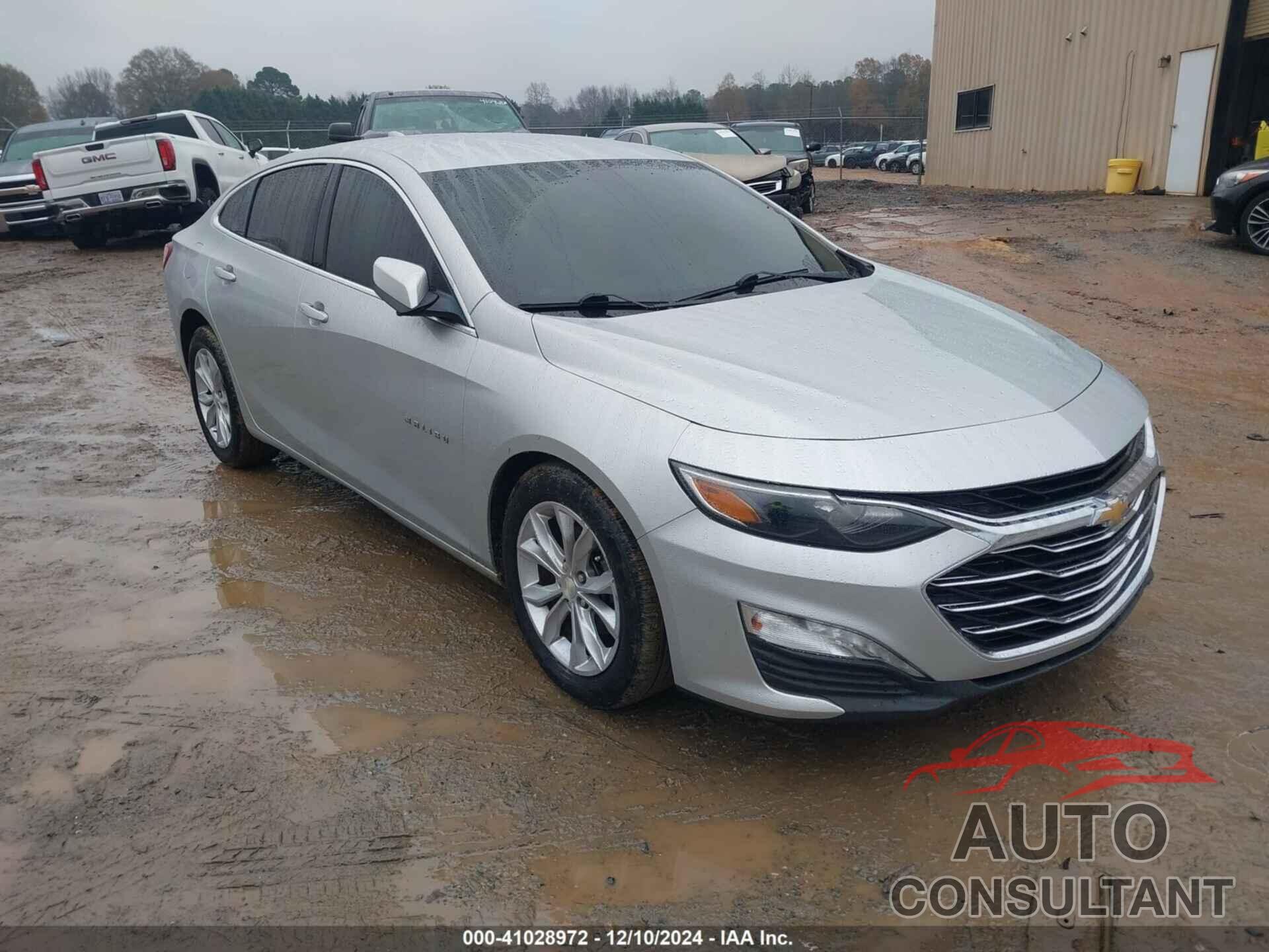 CHEVROLET MALIBU 2019 - 1G1ZD5ST2KF117622