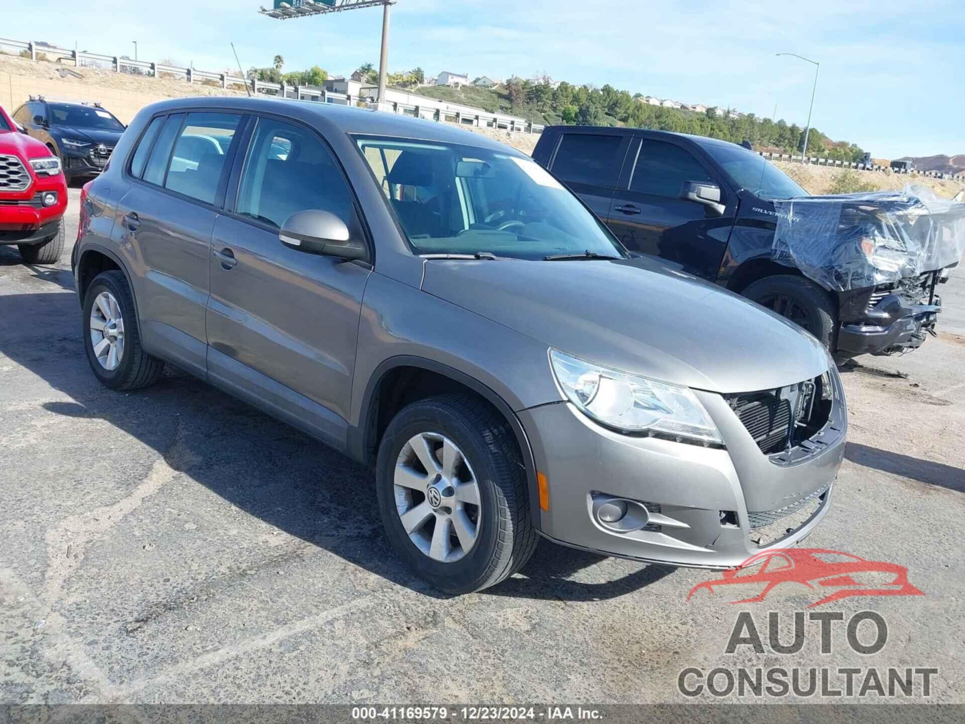 VOLKSWAGEN TIGUAN 2010 - WVGAV7AXXAW536068