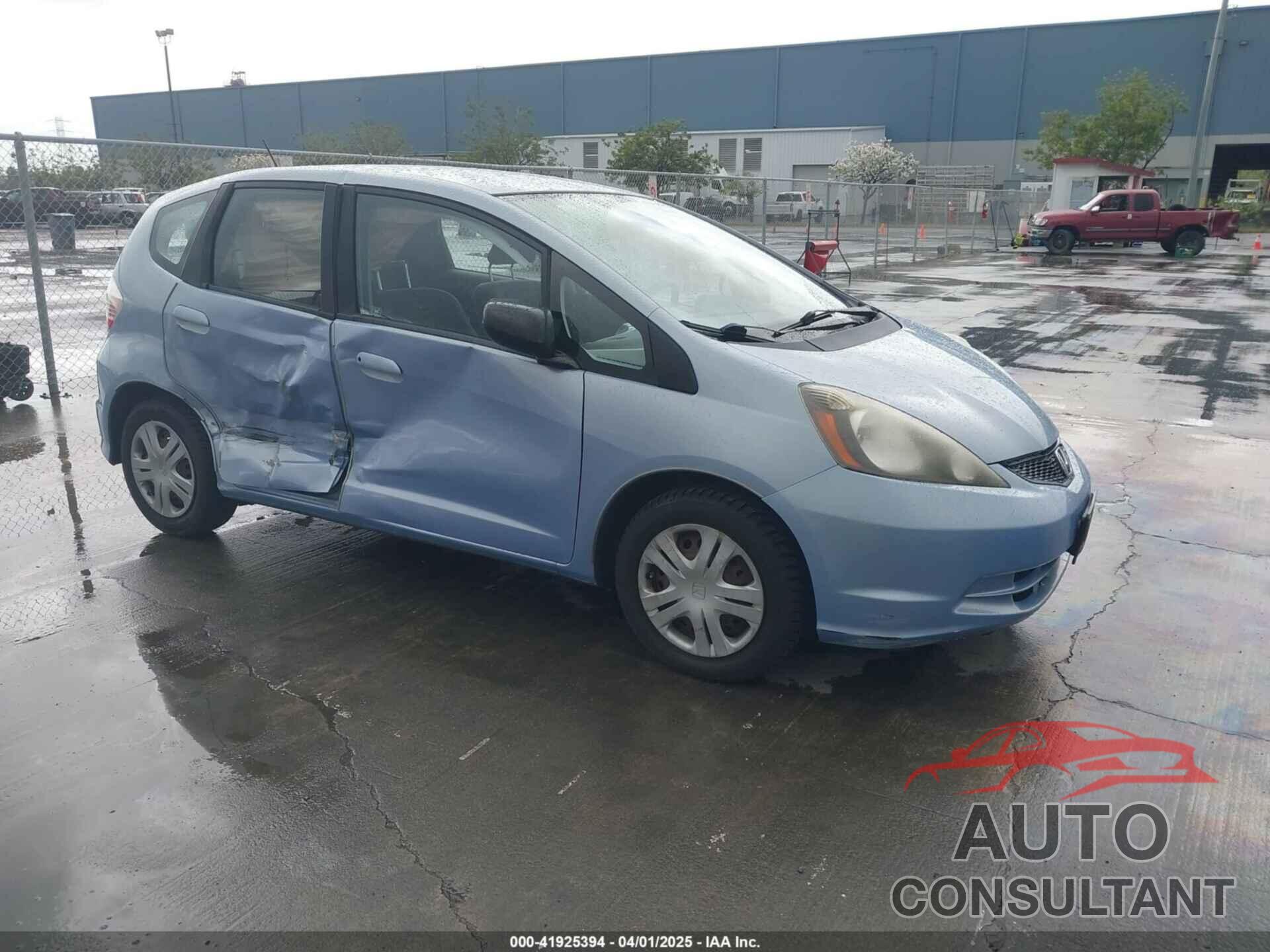 HONDA FIT 2009 - JHMGE872X9S024019