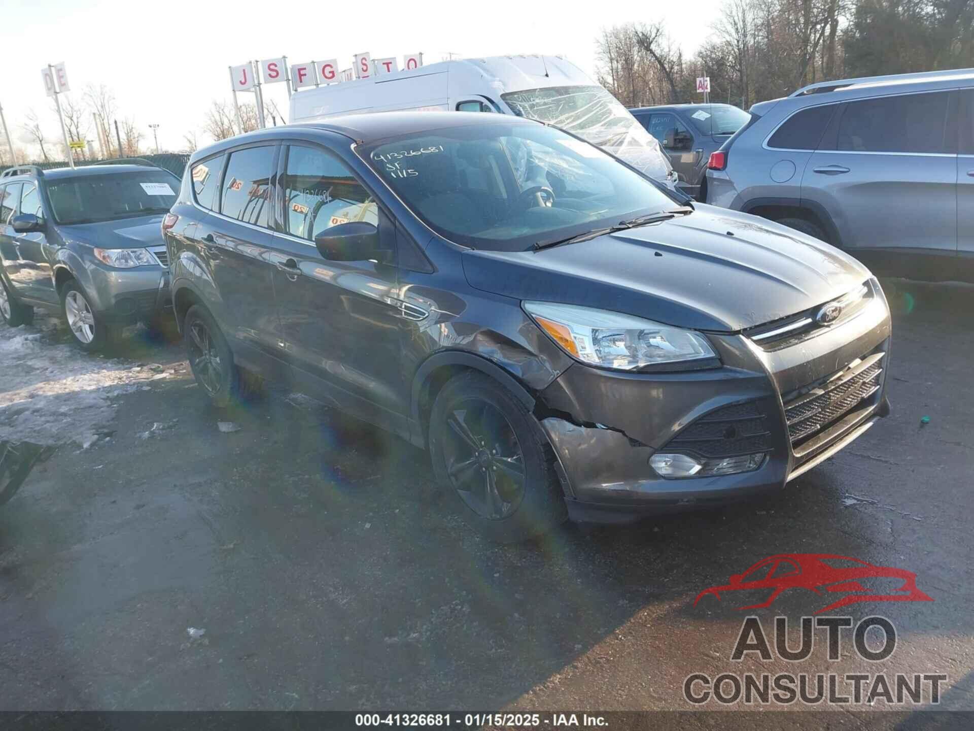 FORD ESCAPE 2015 - 1FMCU0GX1FUB00562