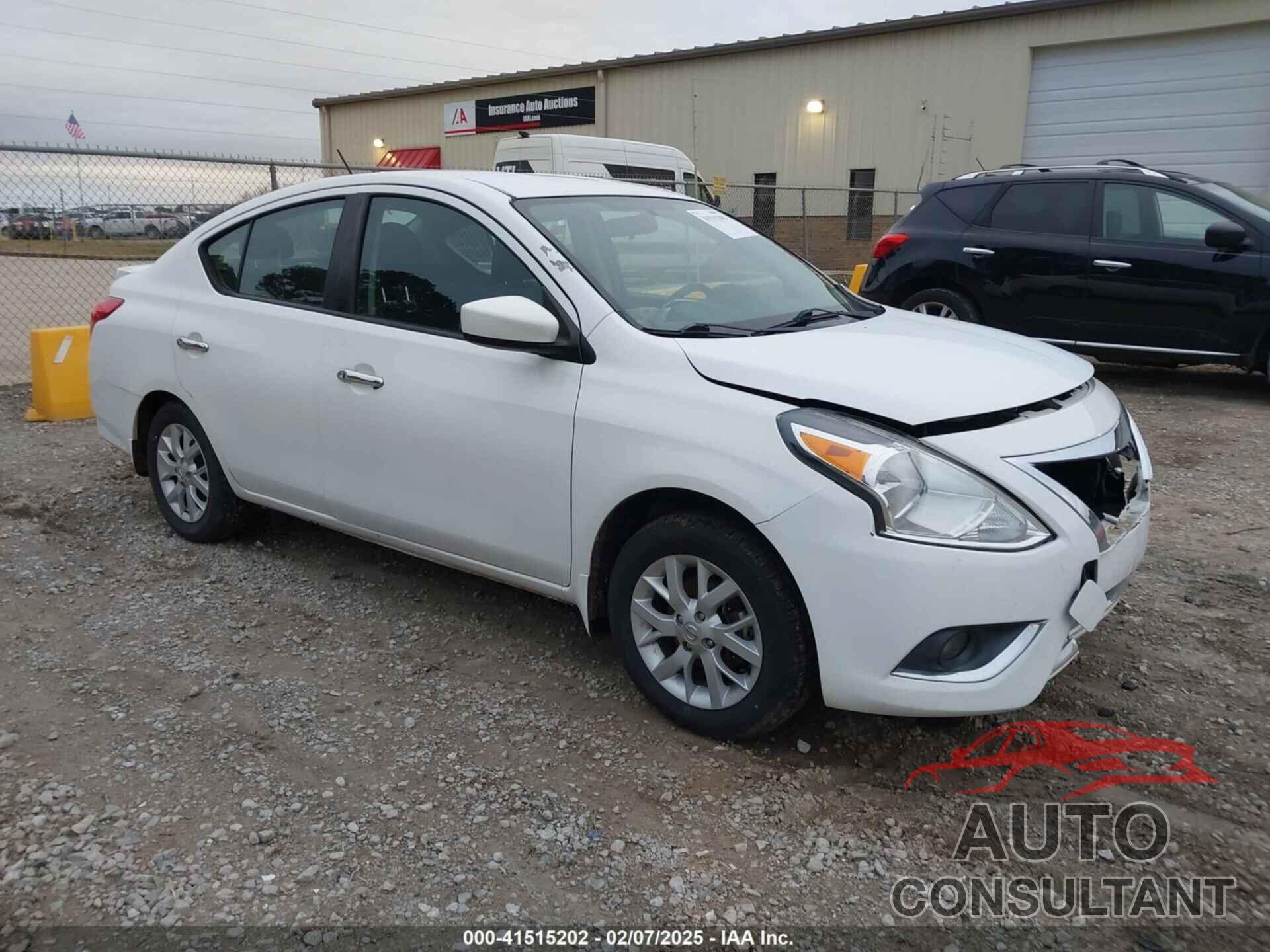 NISSAN VERSA 2017 - 3N1CN7AP5HL884814