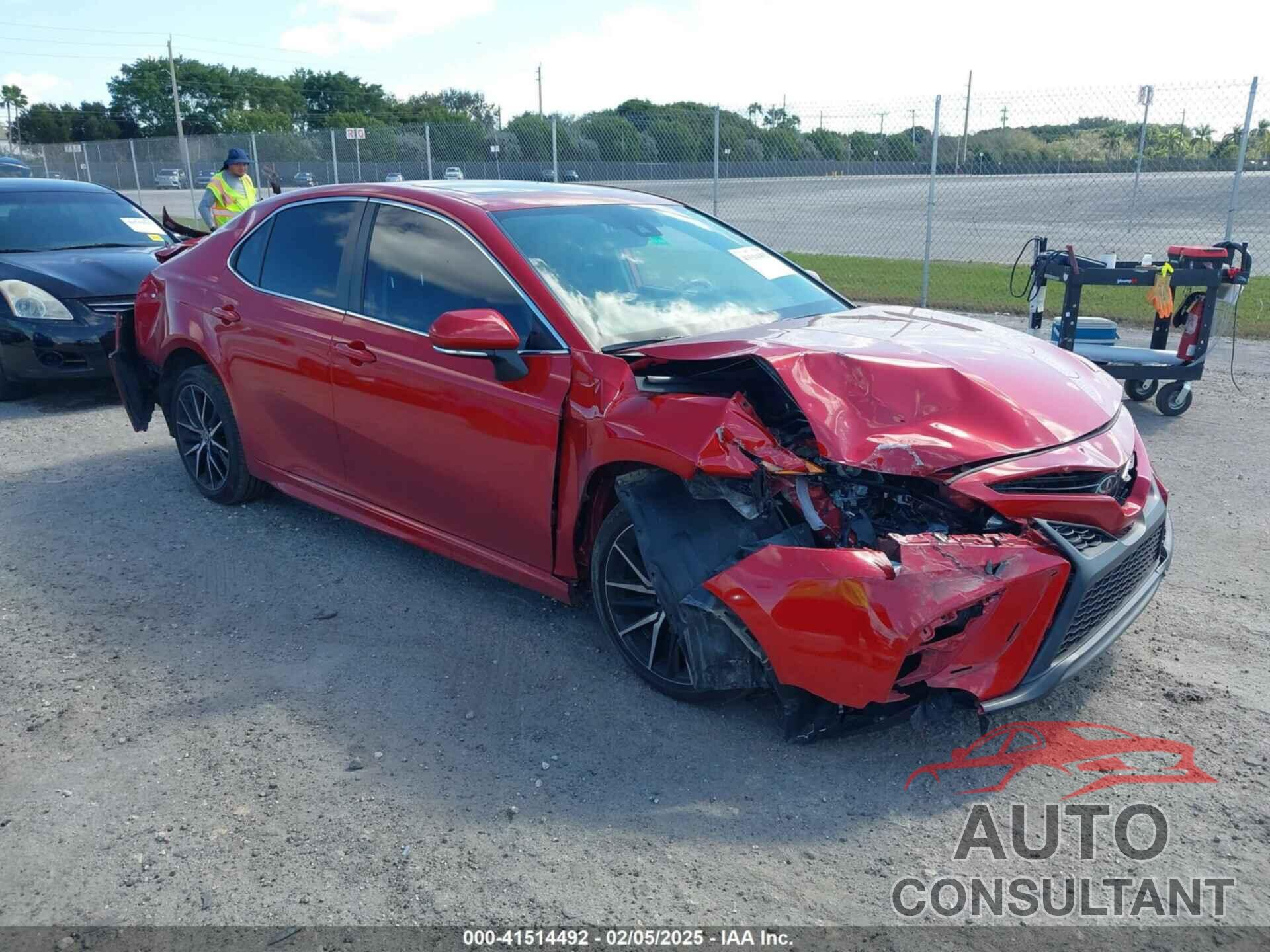 TOYOTA CAMRY 2021 - 4T1G11AK7MU484390